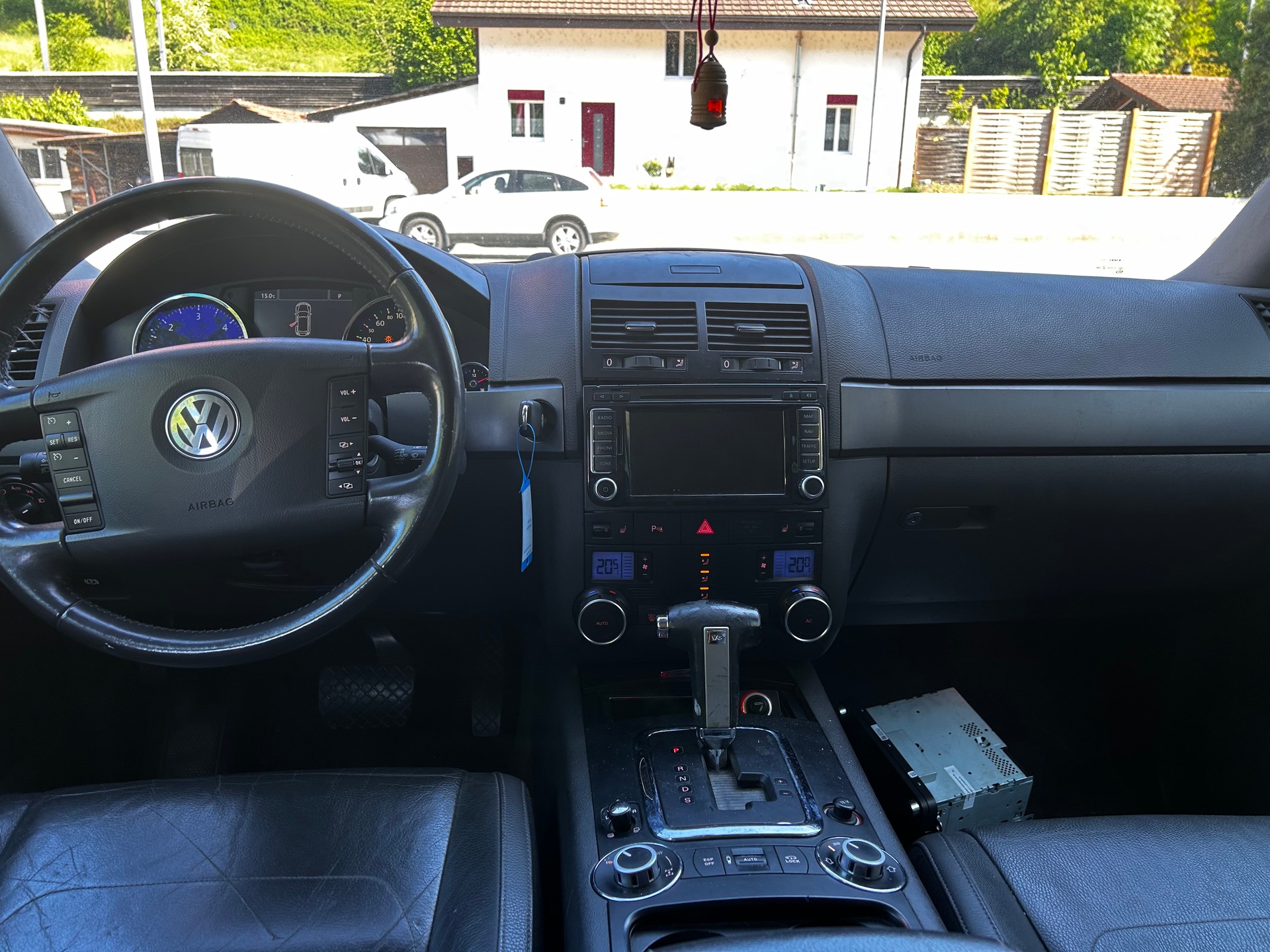 VW Touareg 3.0 TDI Advance Tiptronic-image-9