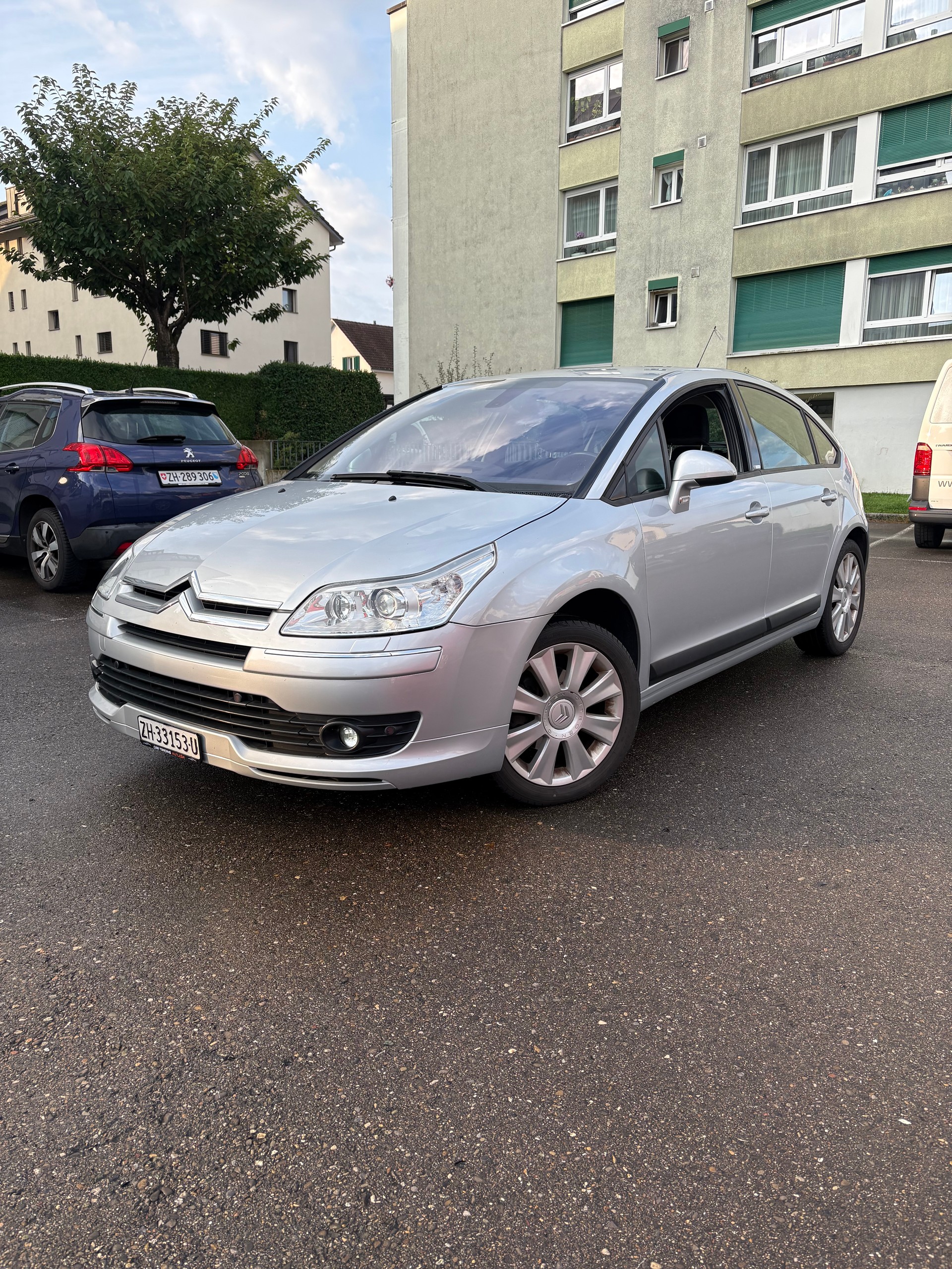 CITROEN C4 Berline 2.0i 16V Exclusive