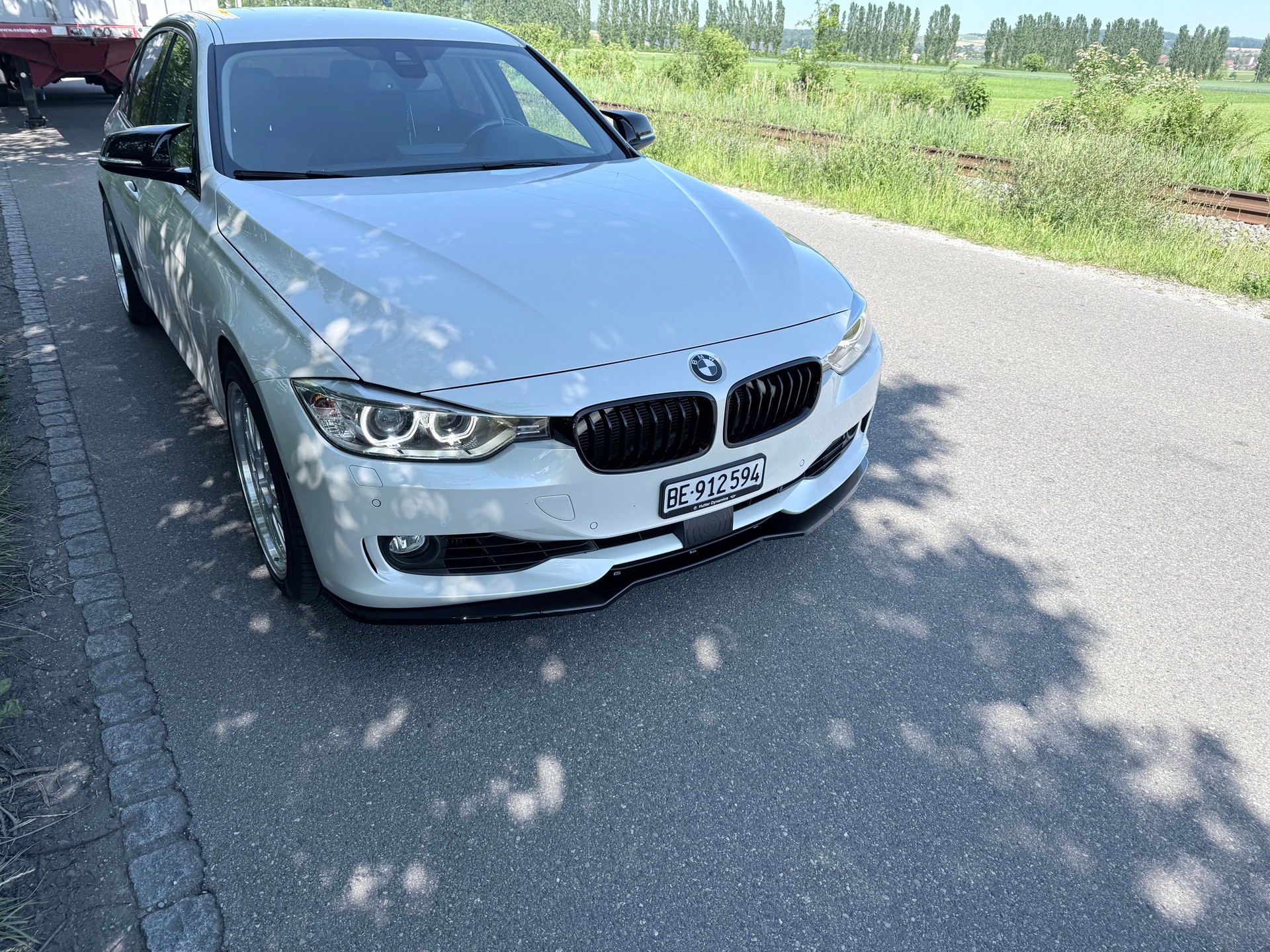 BMW 335i xDrive-image-3