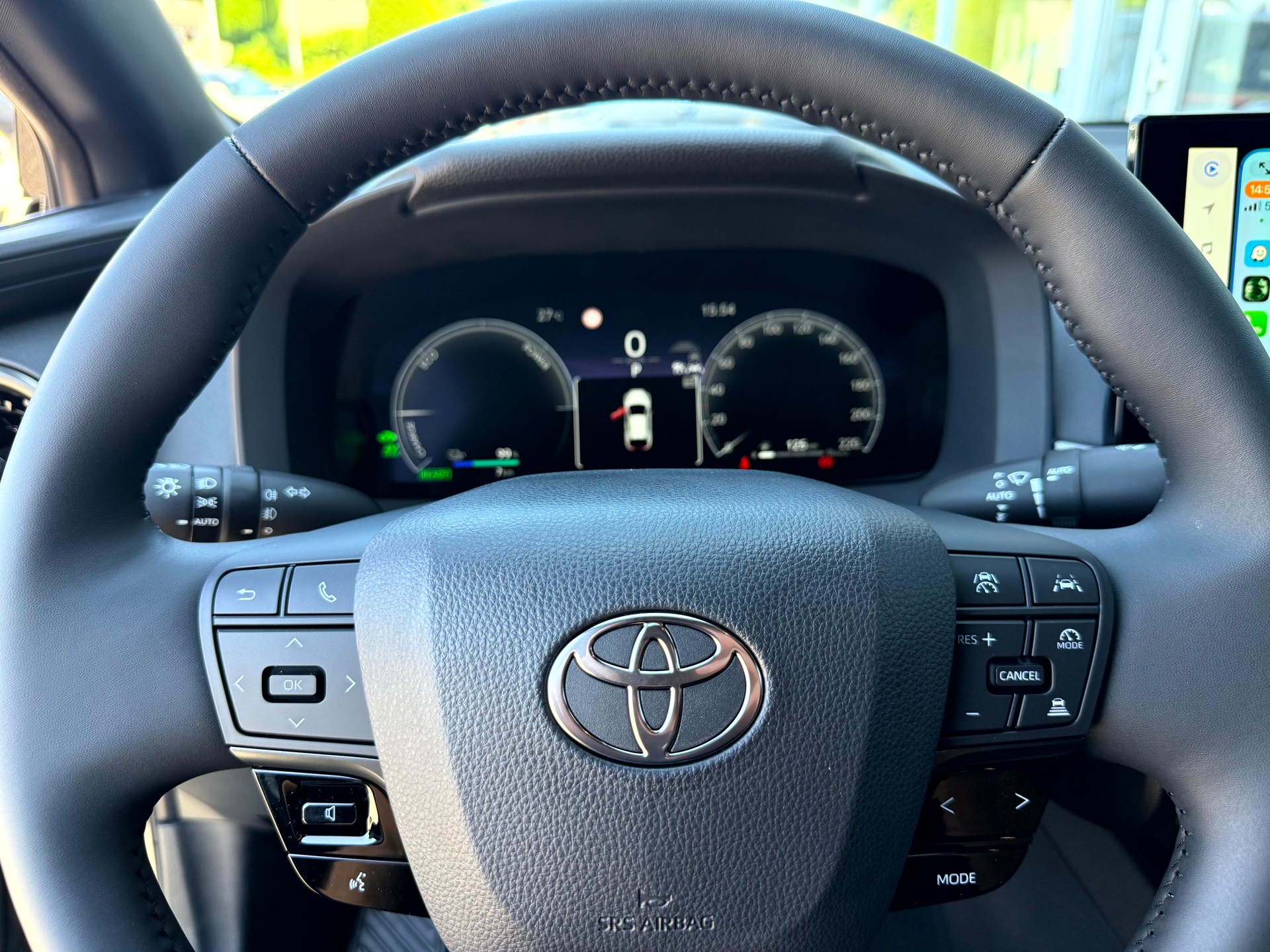 TOYOTA C-HR 2.0 PHEV CVT Swiss Edition-image-24