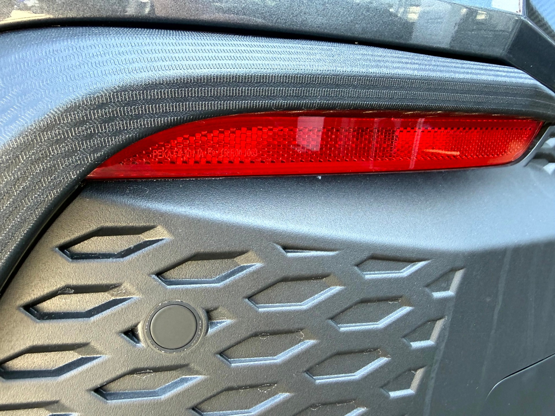 TOYOTA C-HR 2.0 PHEV CVT Swiss Edition-image-8