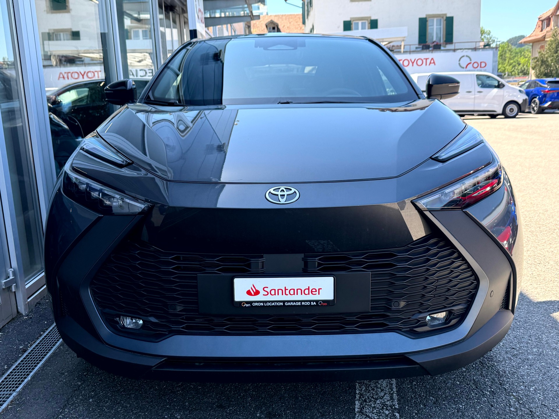 TOYOTA C-HR 2.0 PHEV CVT Swiss Edition-showroom-element-3