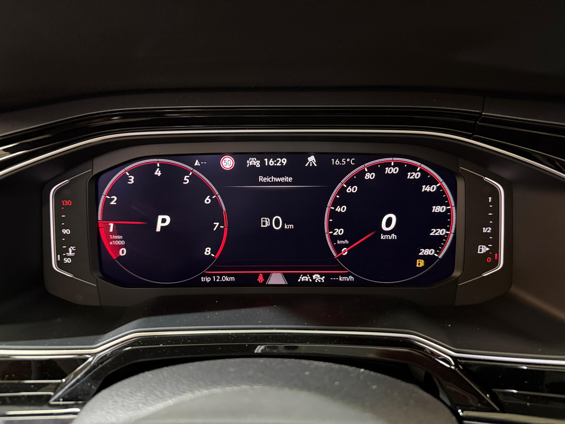 VW Polo 2.0 TSI GTI DSG-image-11