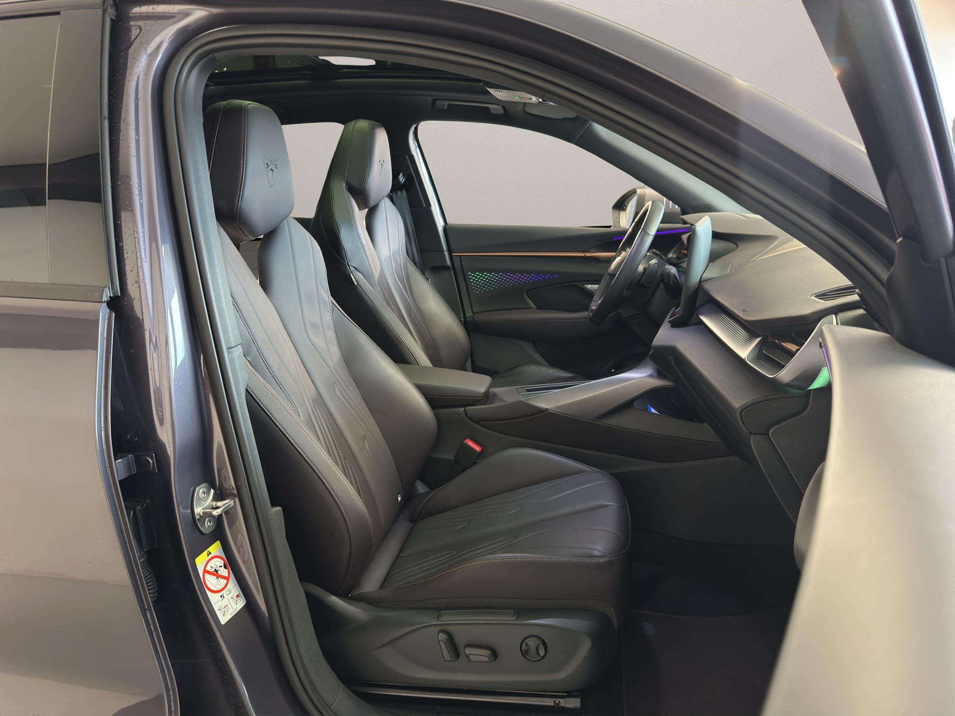 CUPRA Terramar 1.5 eHybrid DSG VZ-image-9