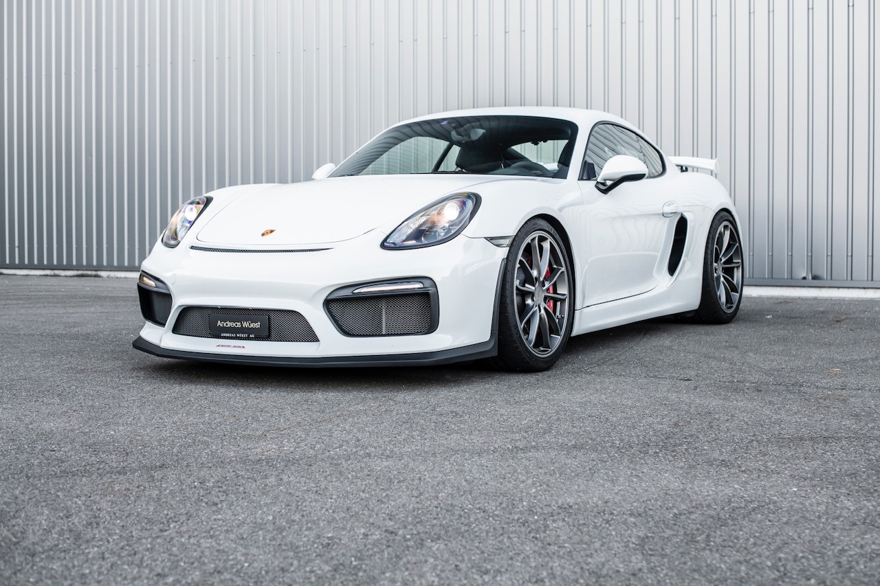 PORSCHE Cayman GT4 MR
