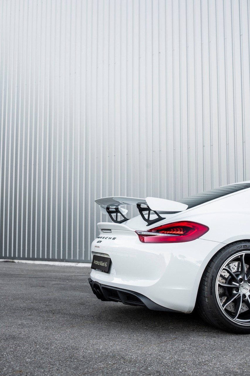 PORSCHE Cayman GT4 MR-image-5