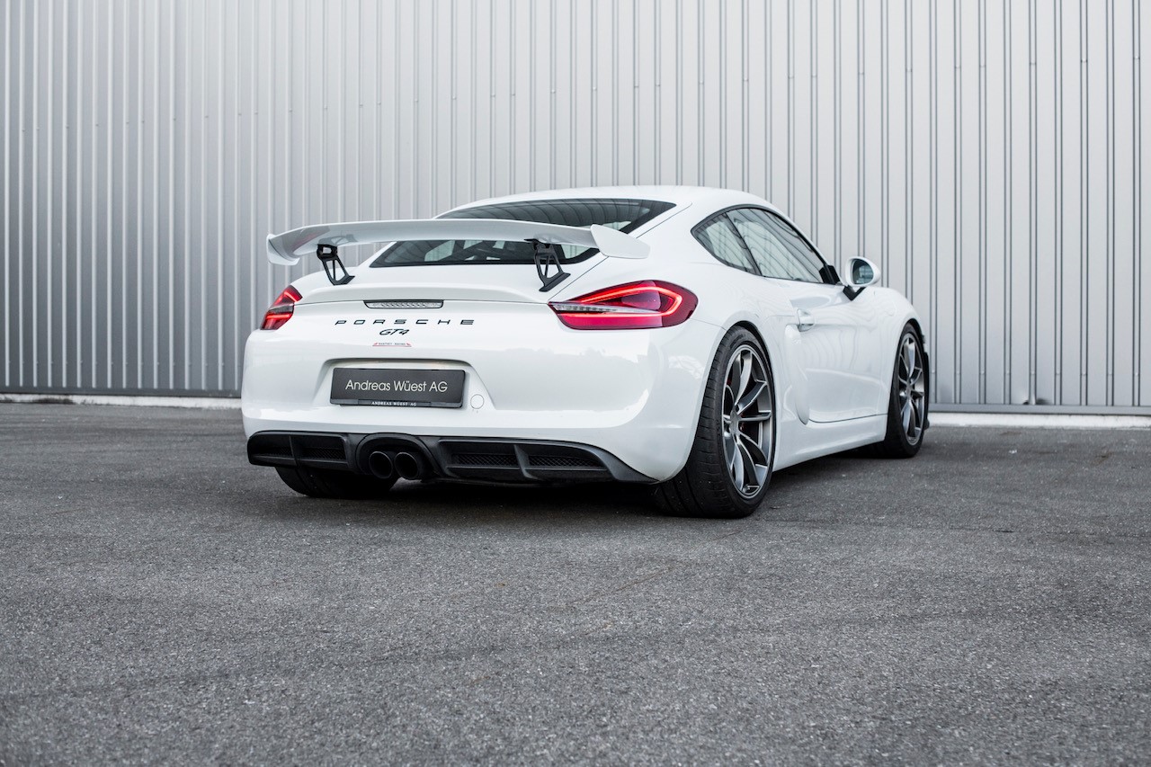 PORSCHE Cayman GT4 MR-image-7