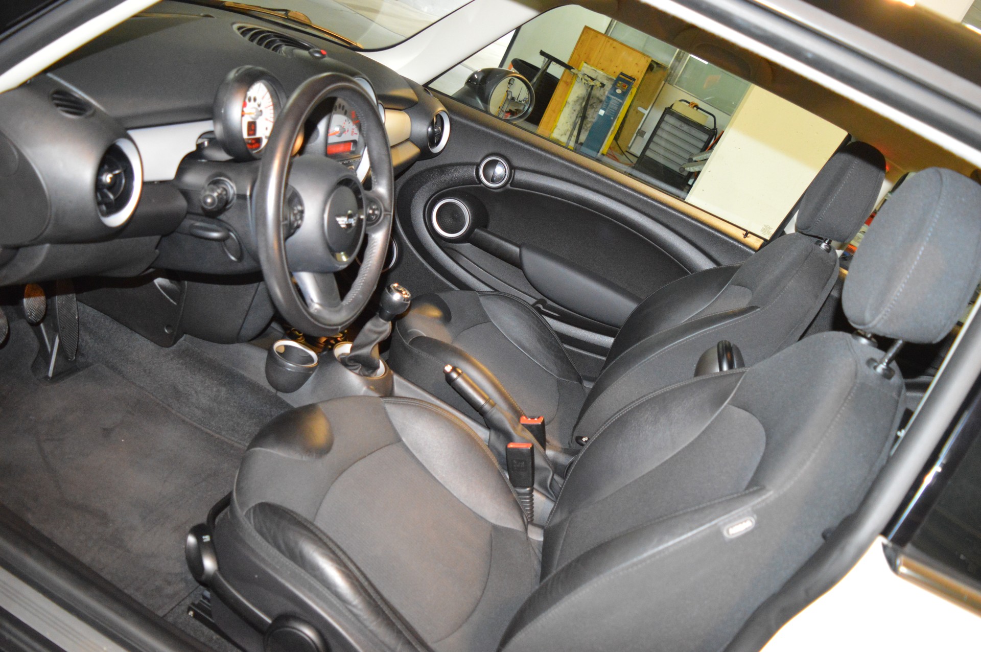 MINI Cooper-image-13