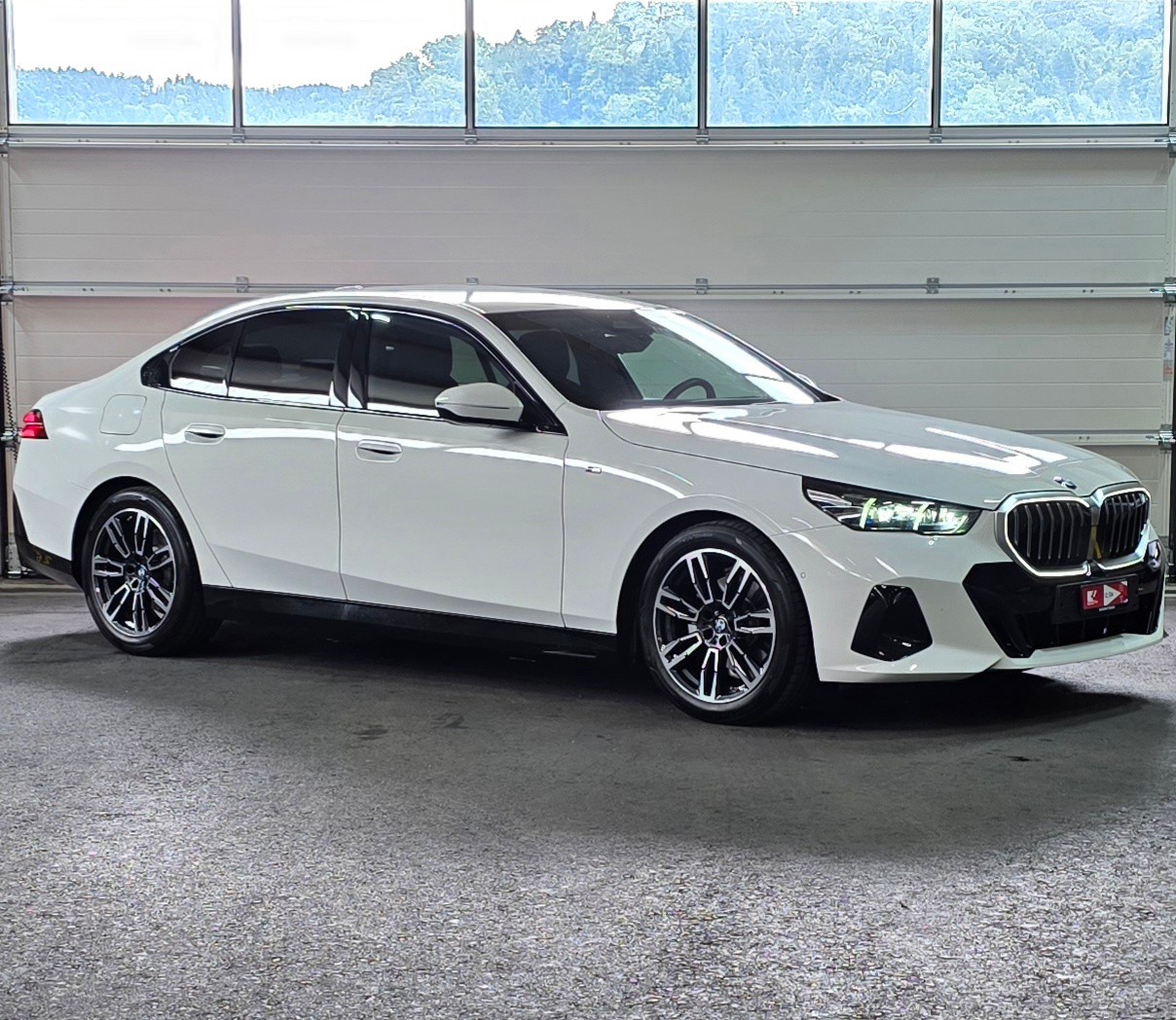 BMW 520d 48V M Sport Steptronic *Sitzkühlung & Heizung*Rückfahrkamera*Elektrische Sitze*Ambientelicht*-image-6