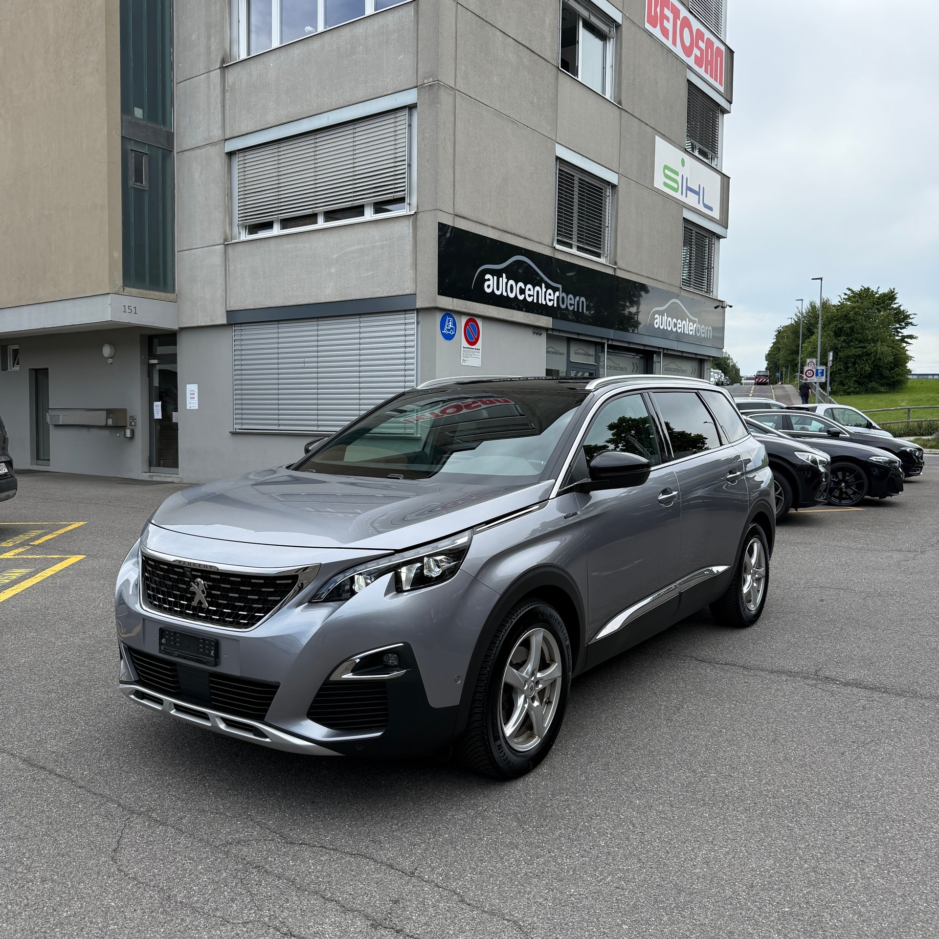 PEUGEOT 5008 1.6Pure Tech GT Line EAT8-image-2