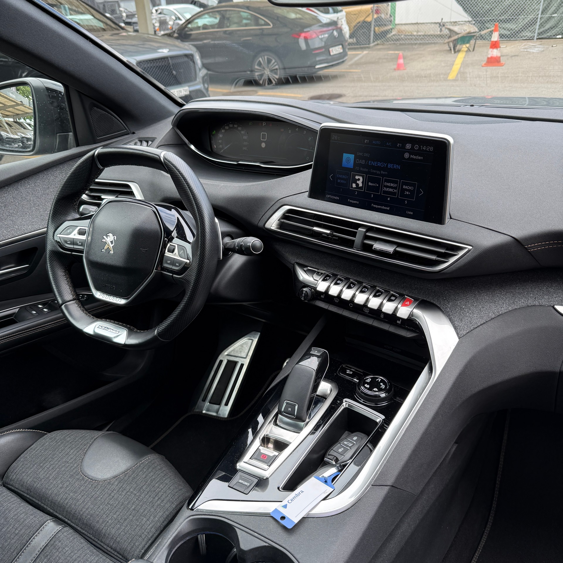 PEUGEOT 5008 1.6Pure Tech GT Line EAT8-image-10