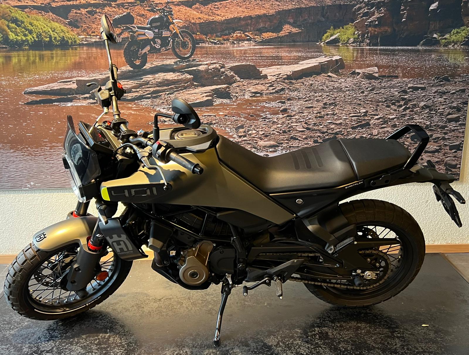 HUSQVARNA Svartpilen 401-image-3