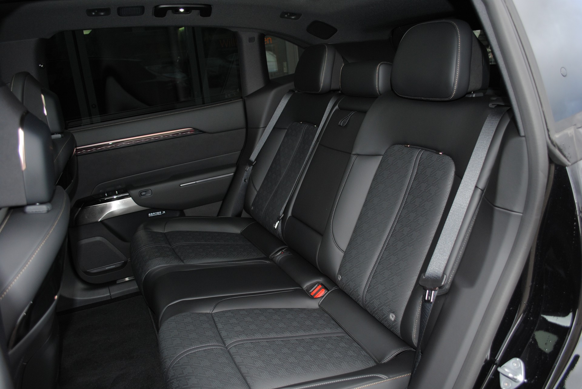 ZEEKR 7X 100kWh Privilege AWD-image-18