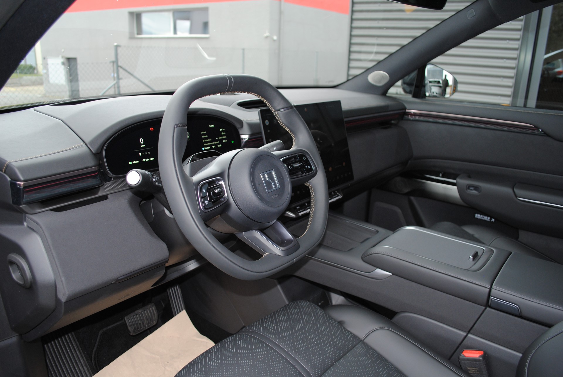 ZEEKR 7X 100kWh Privilege AWD-image-12