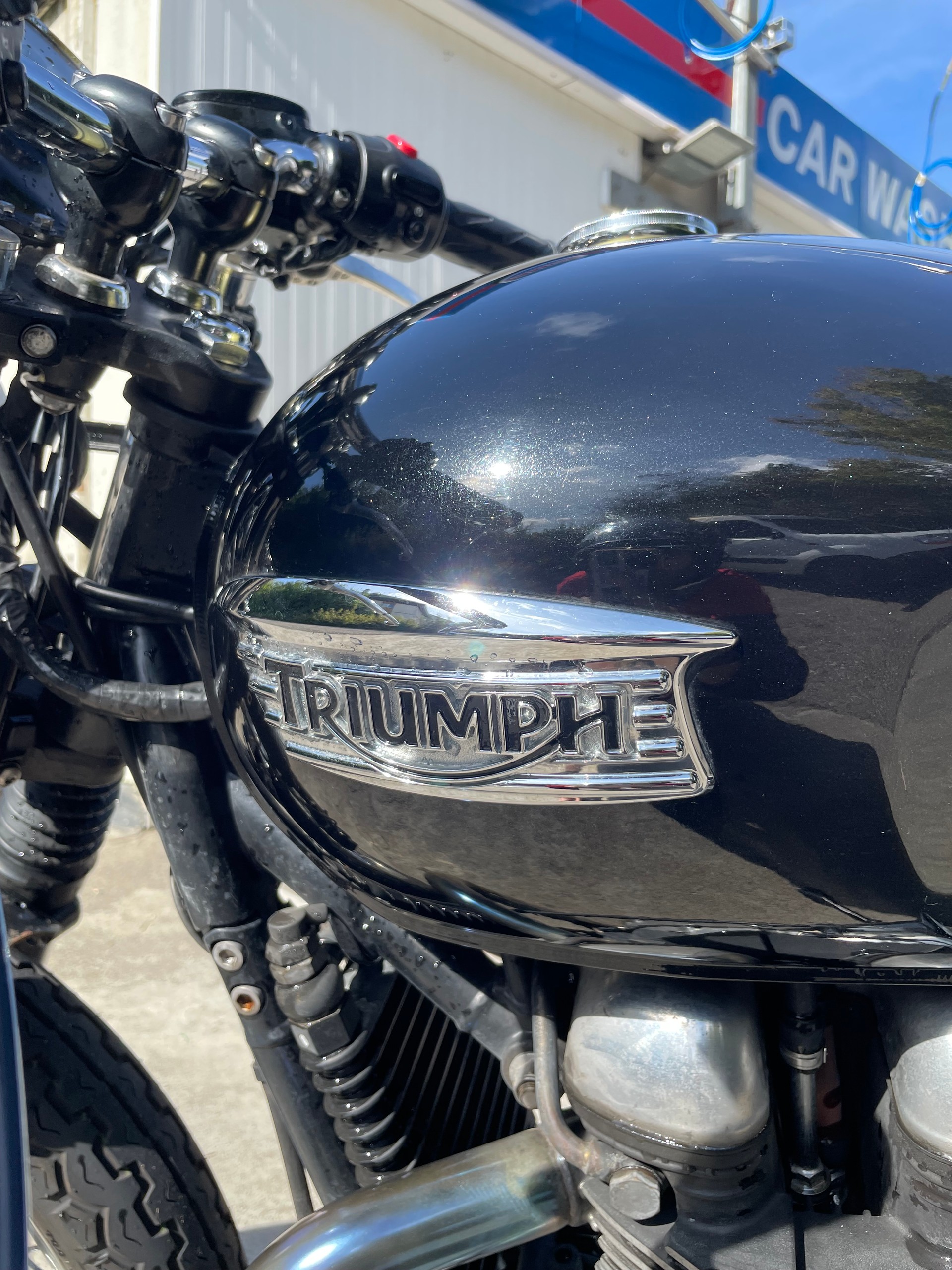 TRIUMPH Thruxton 900 i-image-6