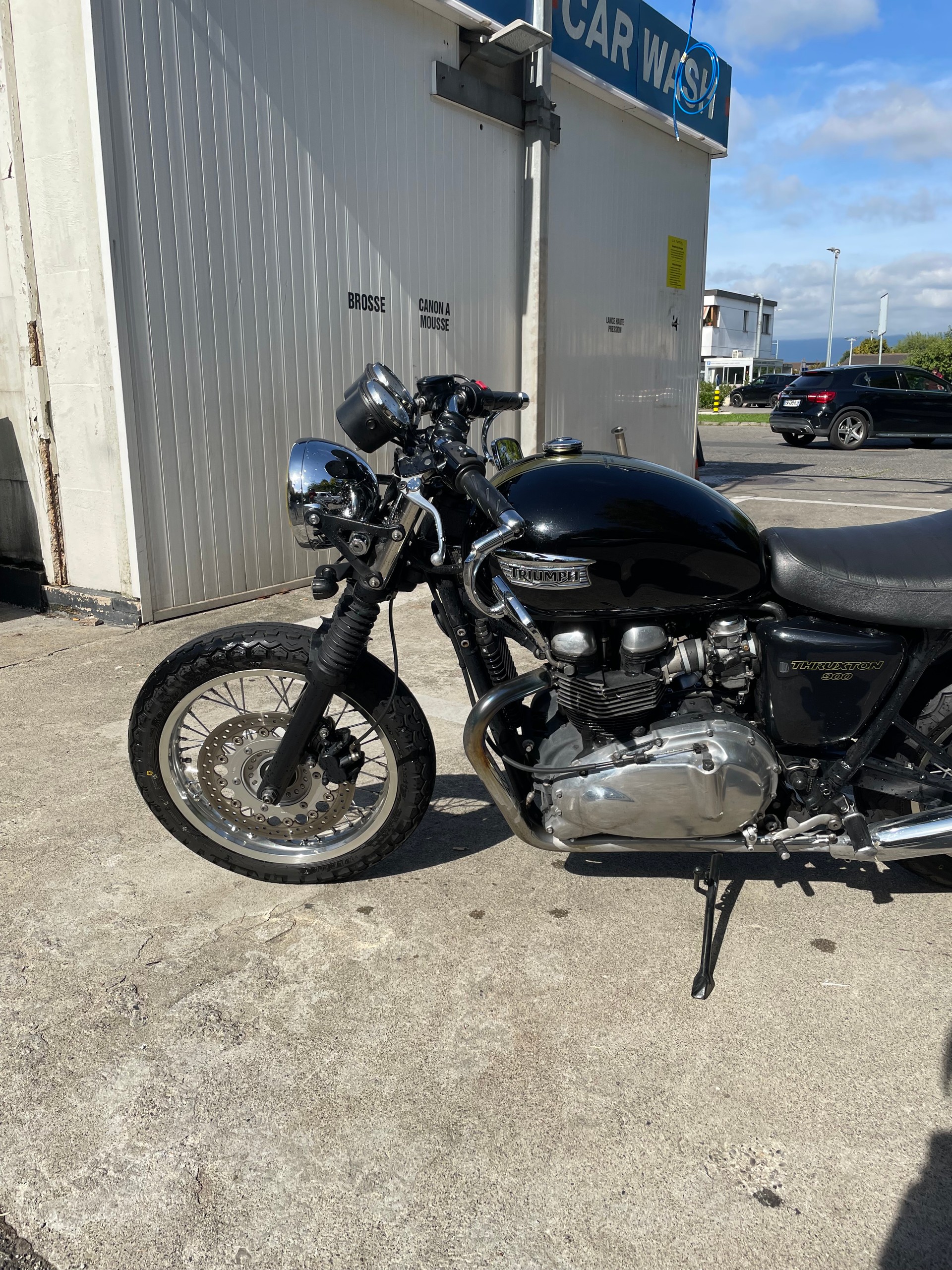 TRIUMPH Thruxton 900 i-image-3