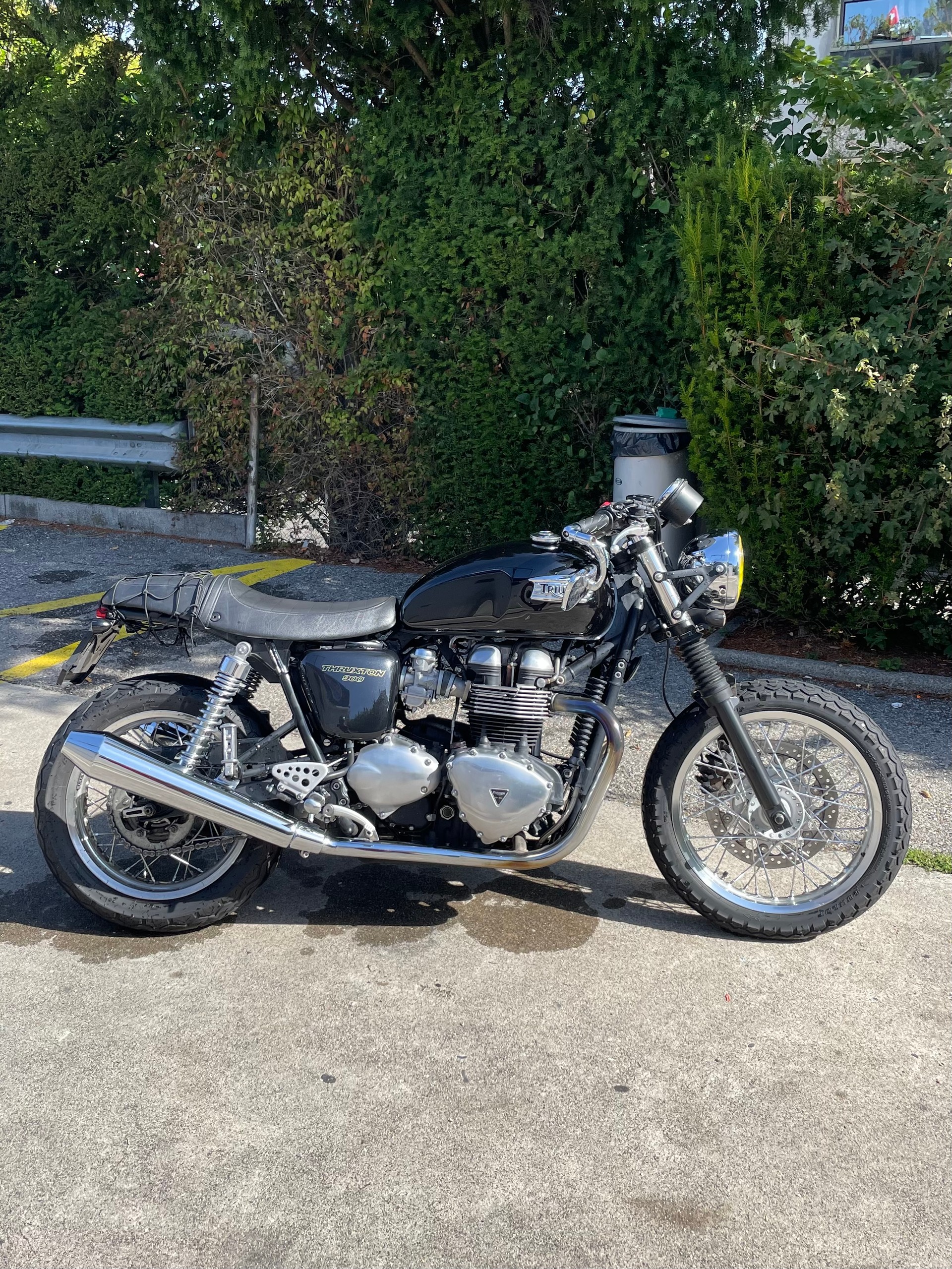 TRIUMPH Thruxton 900 i-image-0