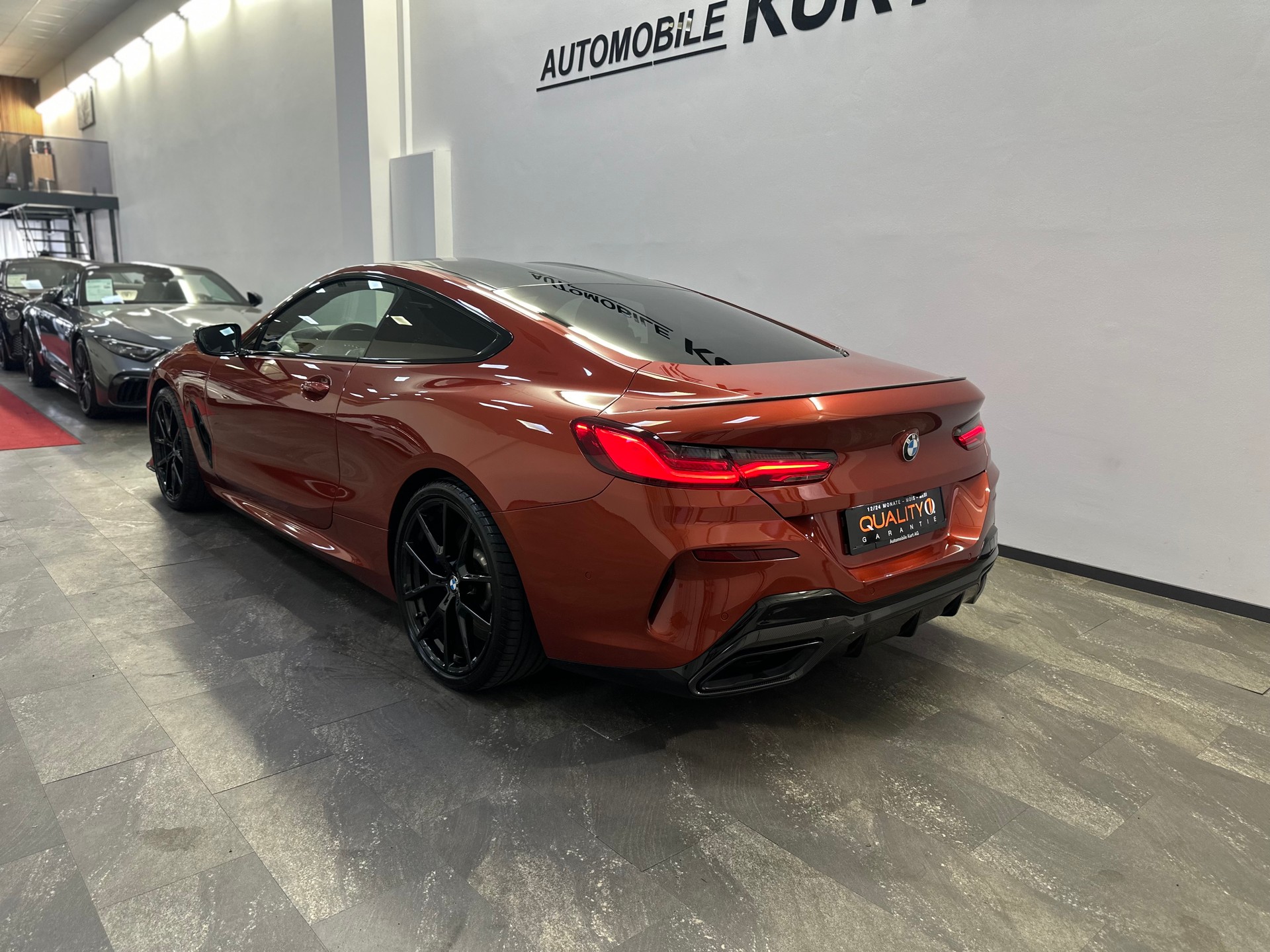 BMW M850i xDrive Steptronic-showroom-element-3