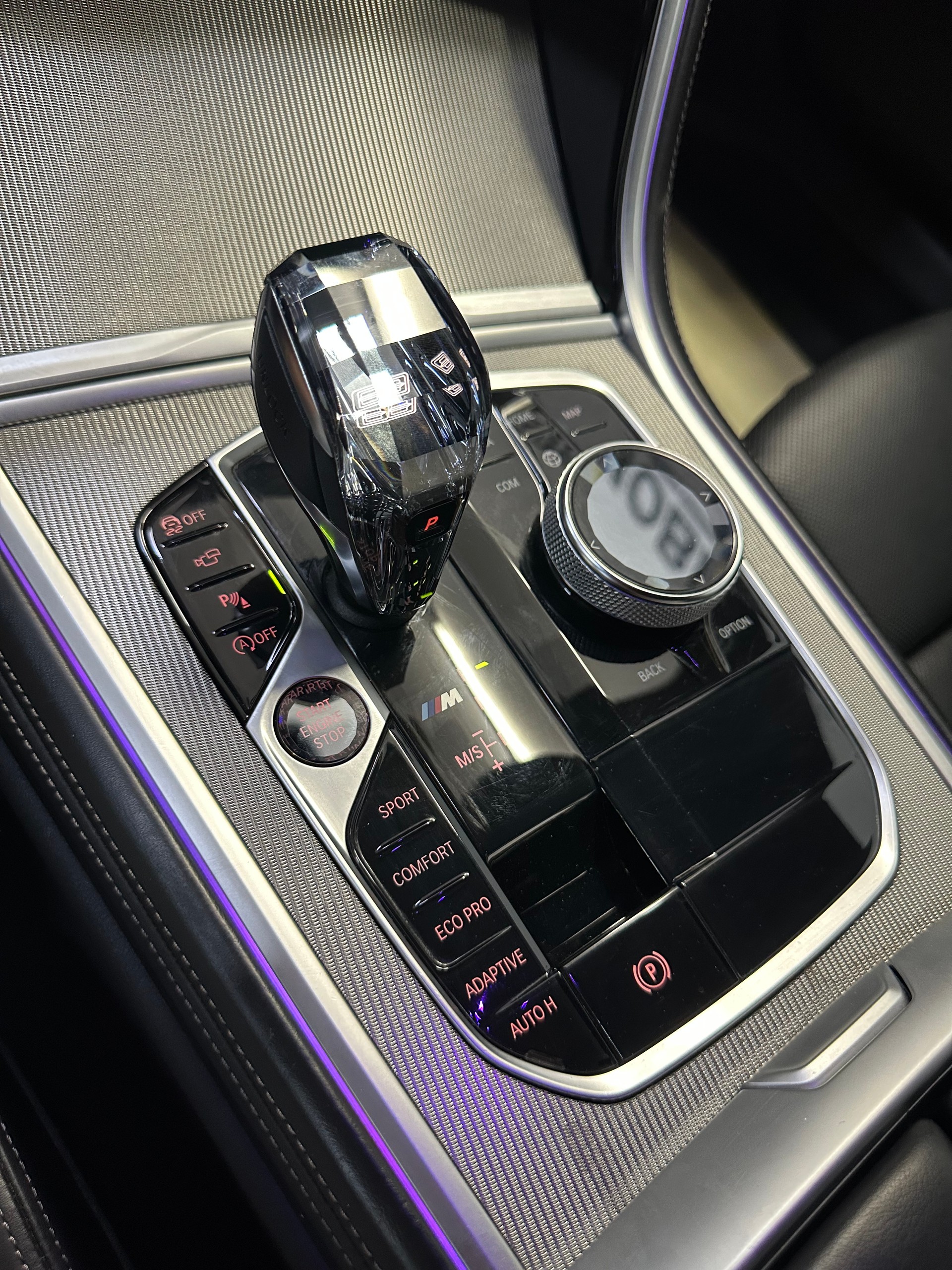 BMW M850i xDrive Steptronic-image-23