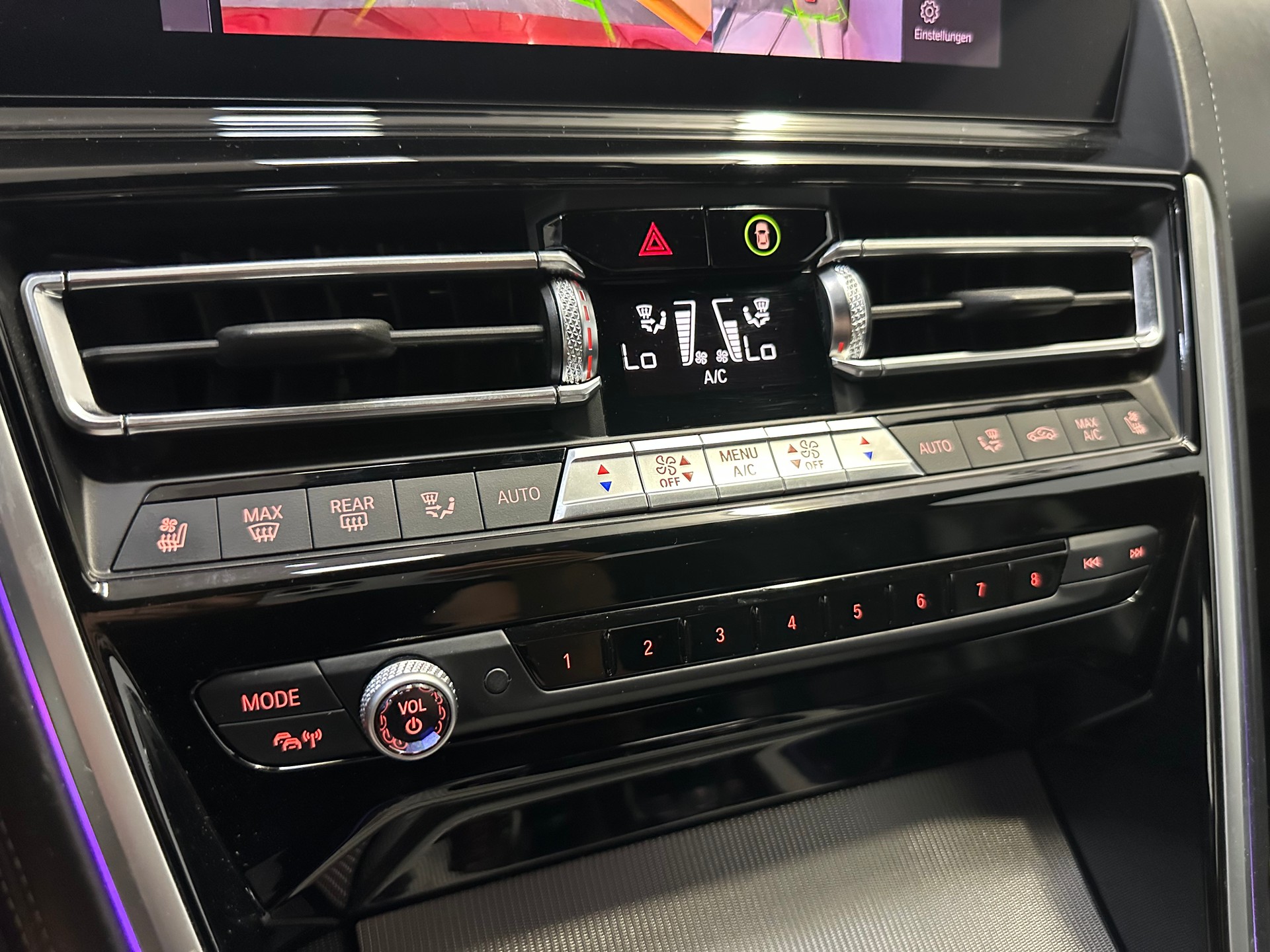 BMW M850i xDrive Steptronic-image-24