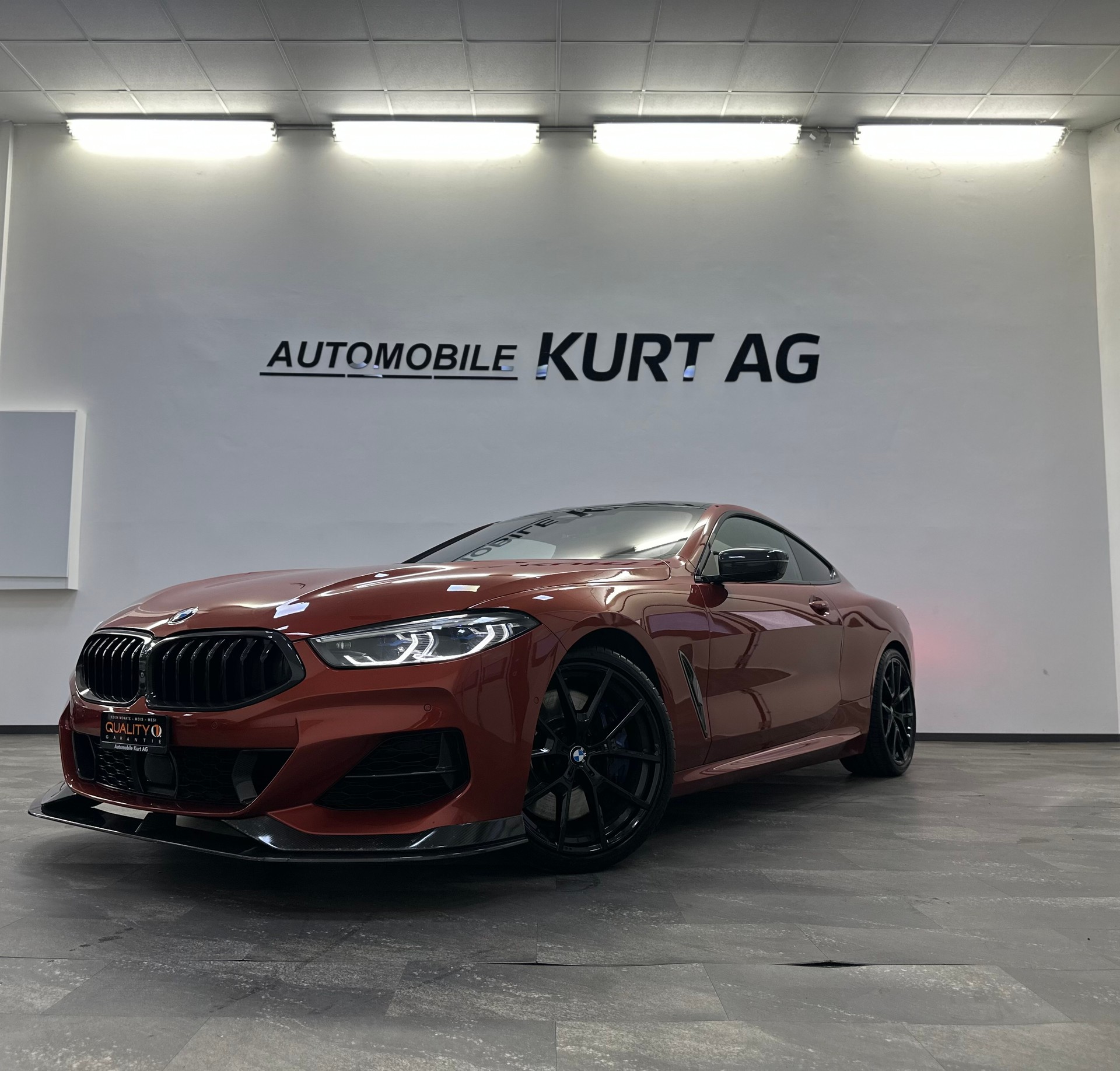 BMW M850i xDrive Steptronic-showroom-element-1