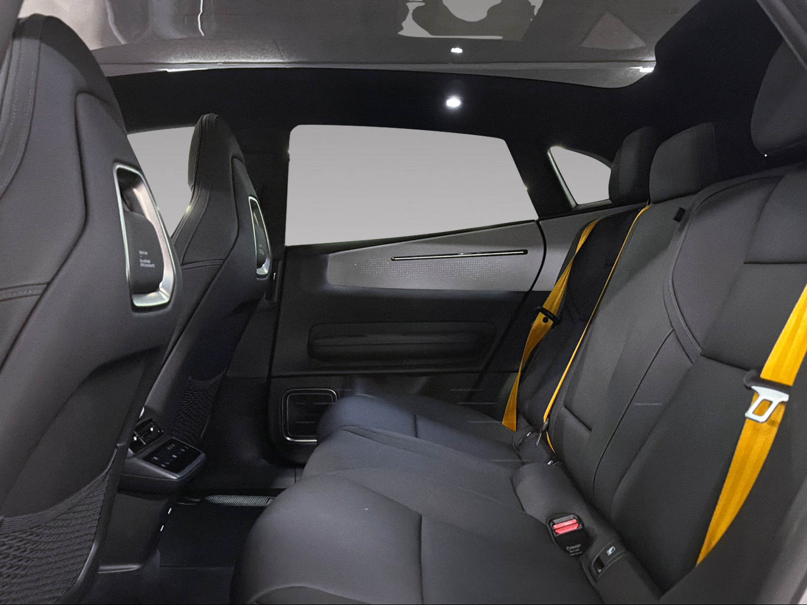 POLESTAR 4 Long Range Dual Motor-image-18