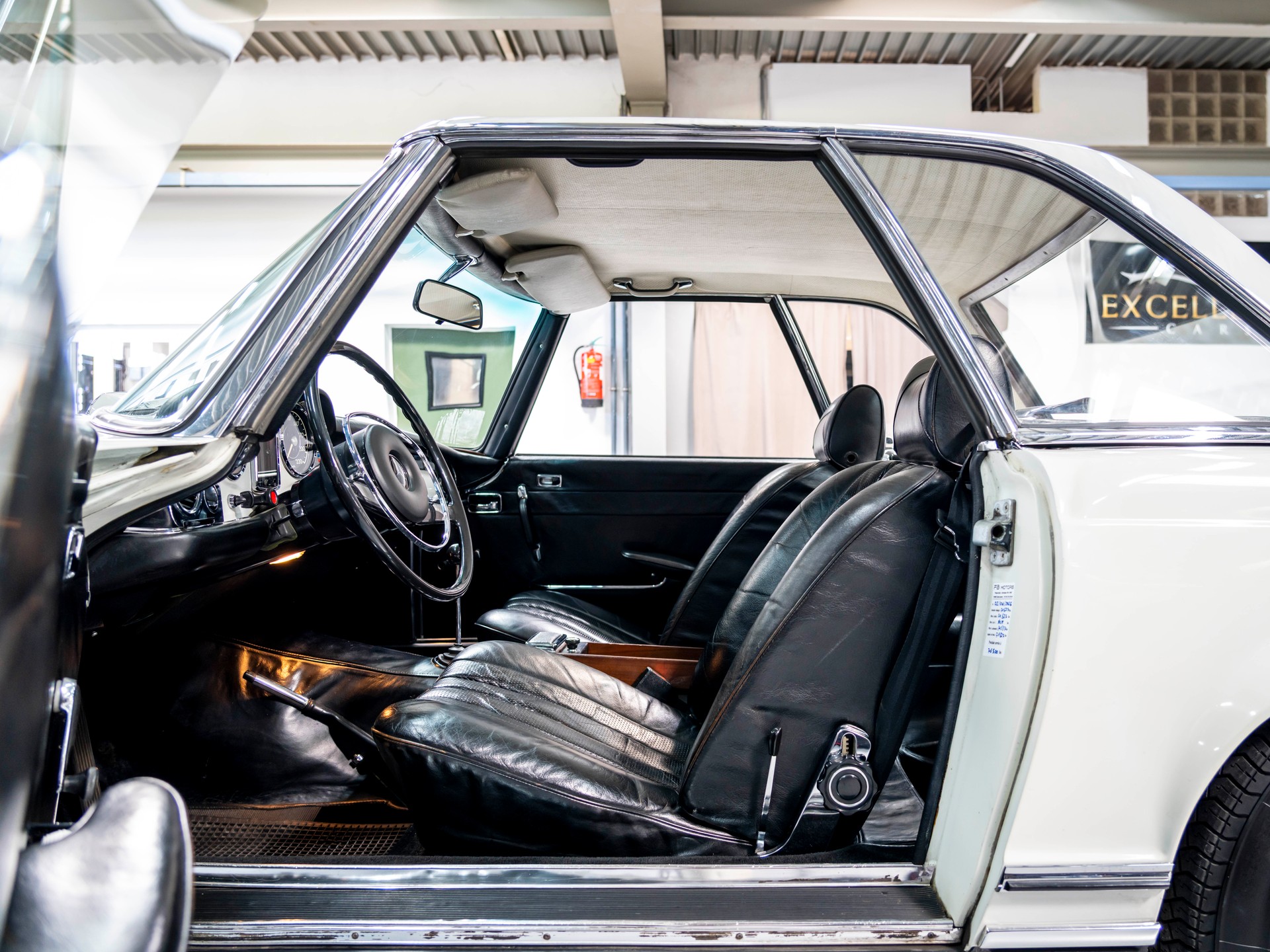 MERCEDES-BENZ SL 280 Pagode-image-10