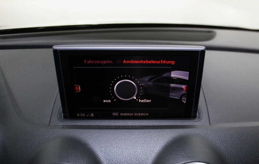 AUDI RS3 Sportback 2.5 TSI quattro S-tronic Black Edition/ Remus-Sportauspuff / Tiefergelegt H&R/ CH-Fahrzeug-image-25