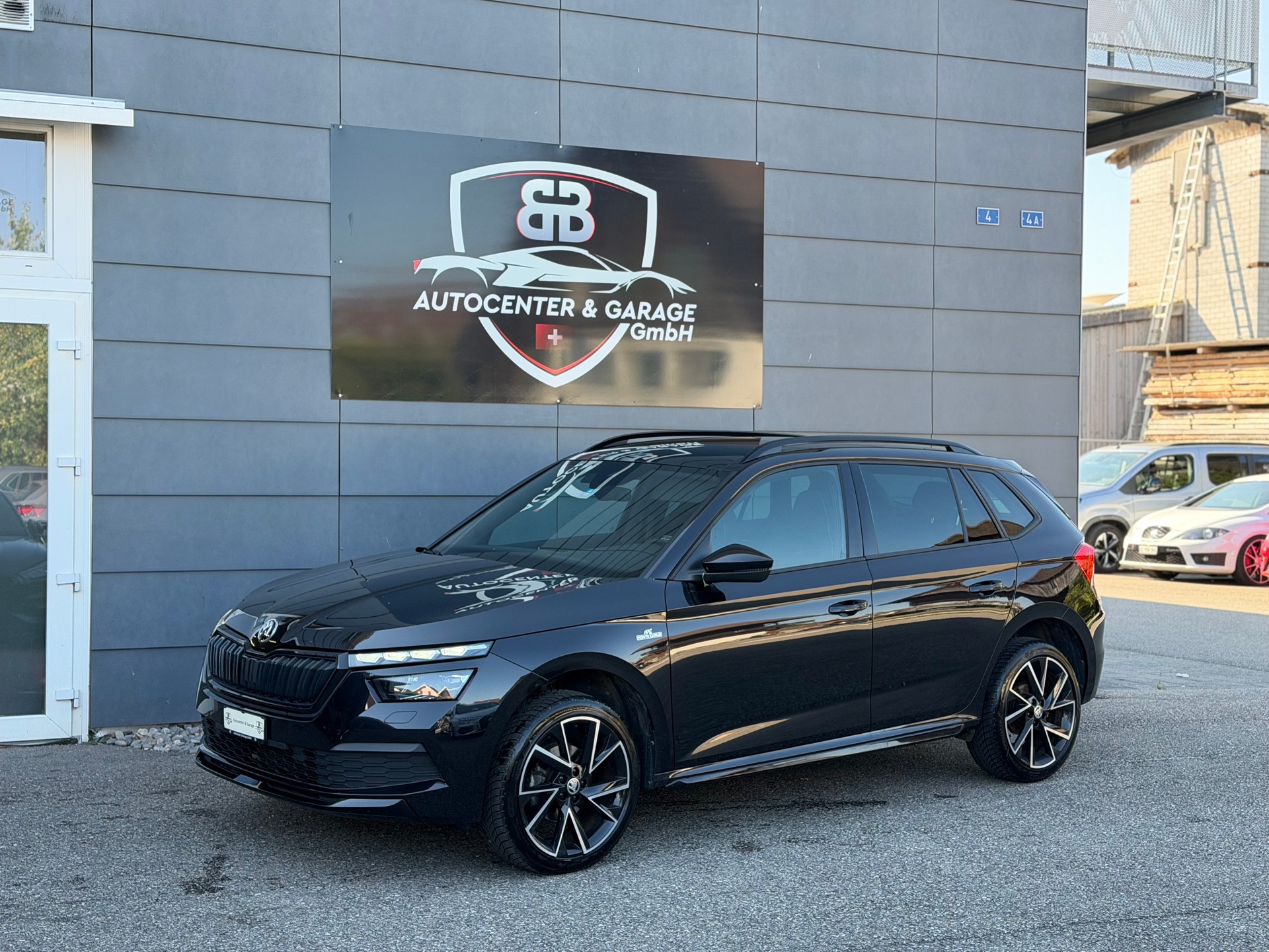 SKODA Kamiq 1.5 TSI ACT Monte Carlo DSG-showroom-element-2