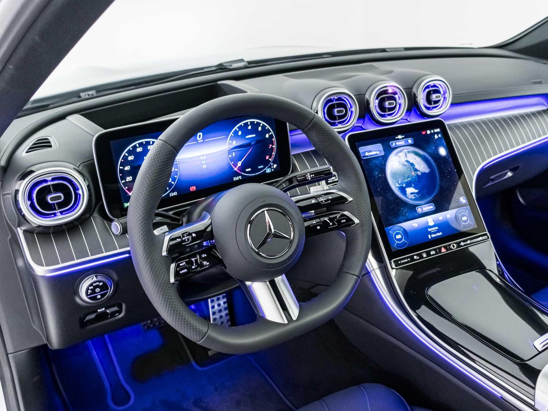MERCEDES-BENZ C 300 4MATIC T-Modell-image-8