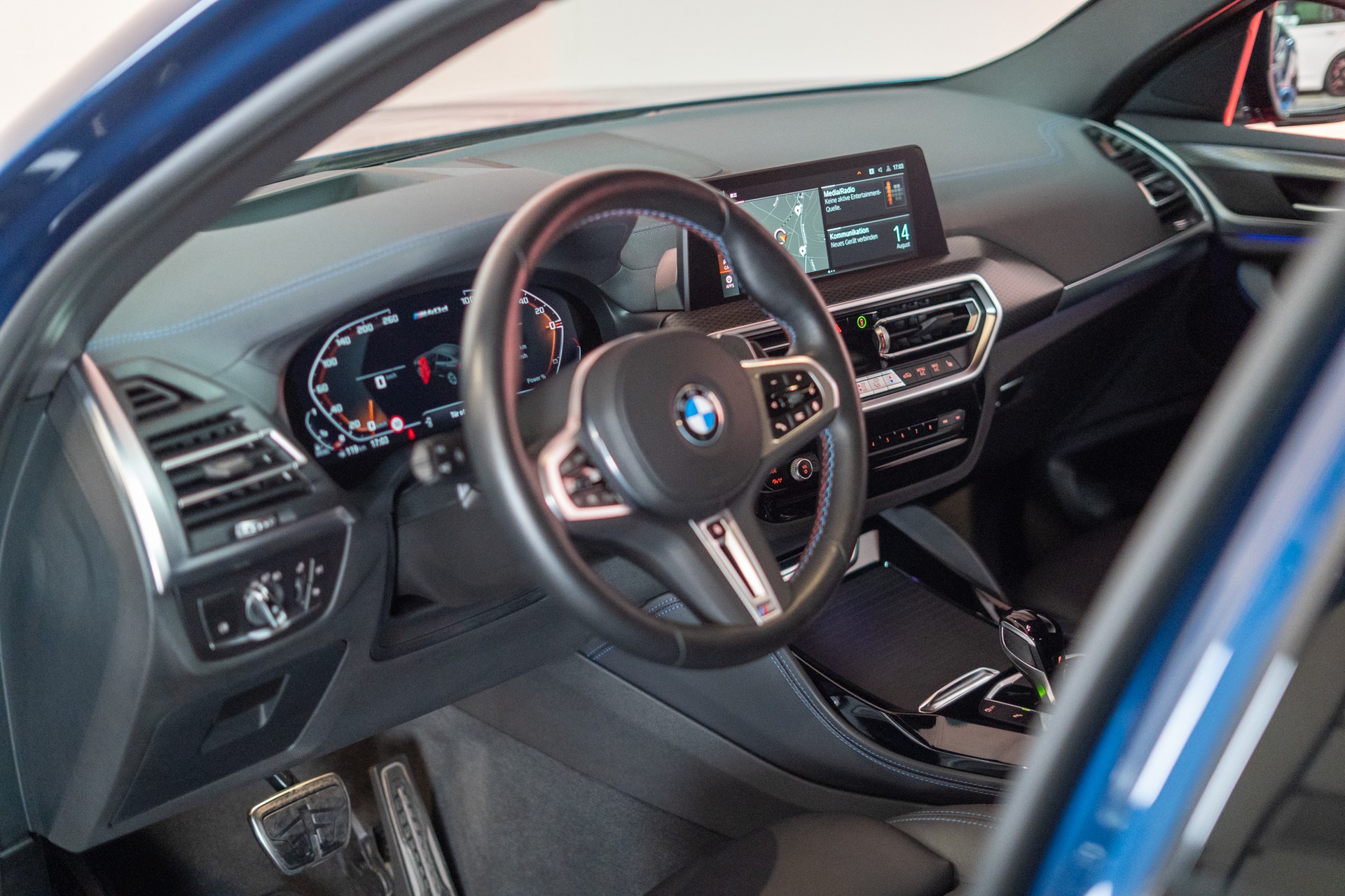 BMW X4 M40d / Rückfahrkamera / HeadUp / AHK-image-10