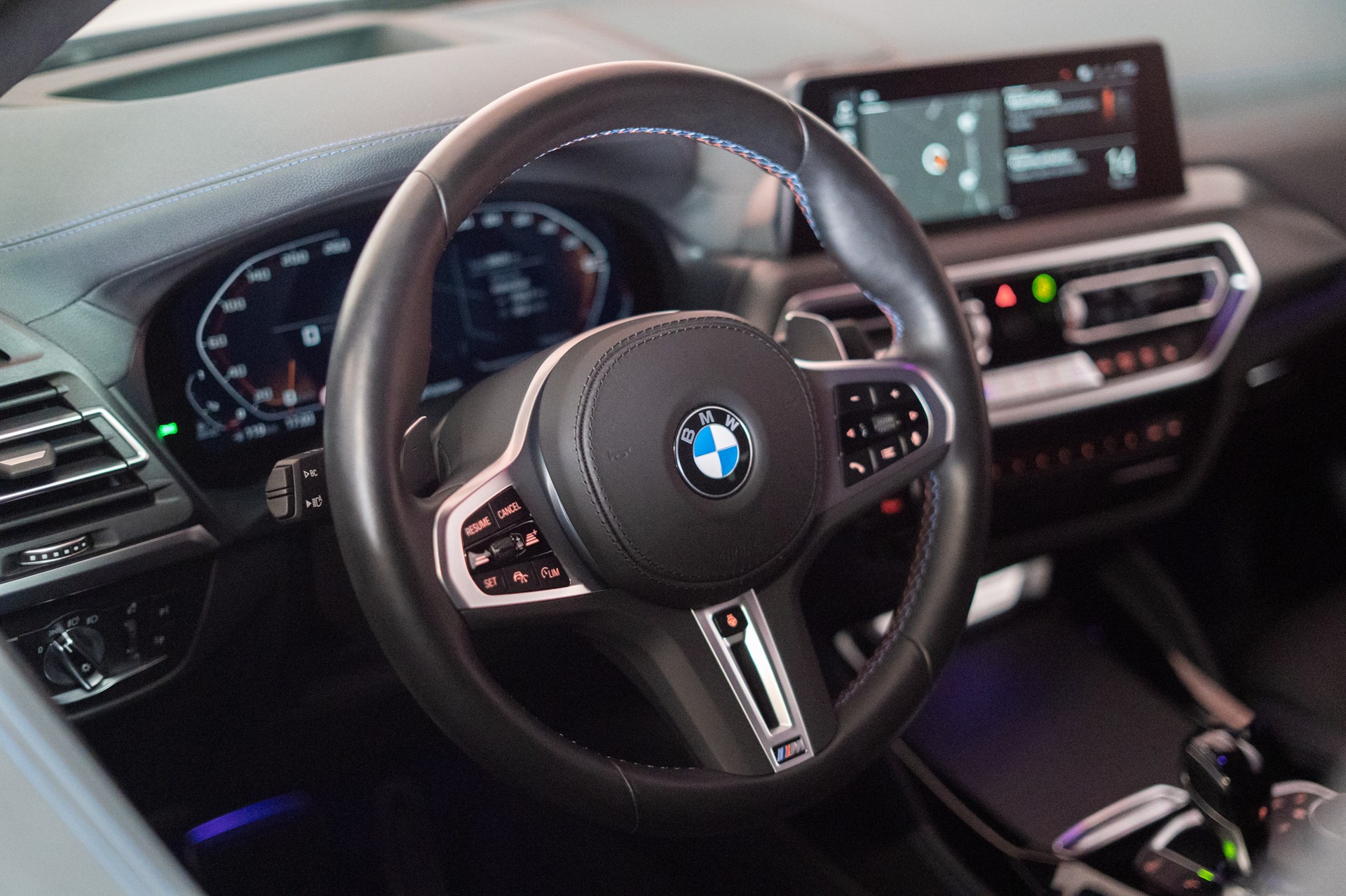 BMW X4 M40d / Rückfahrkamera / HeadUp / AHK-image-11