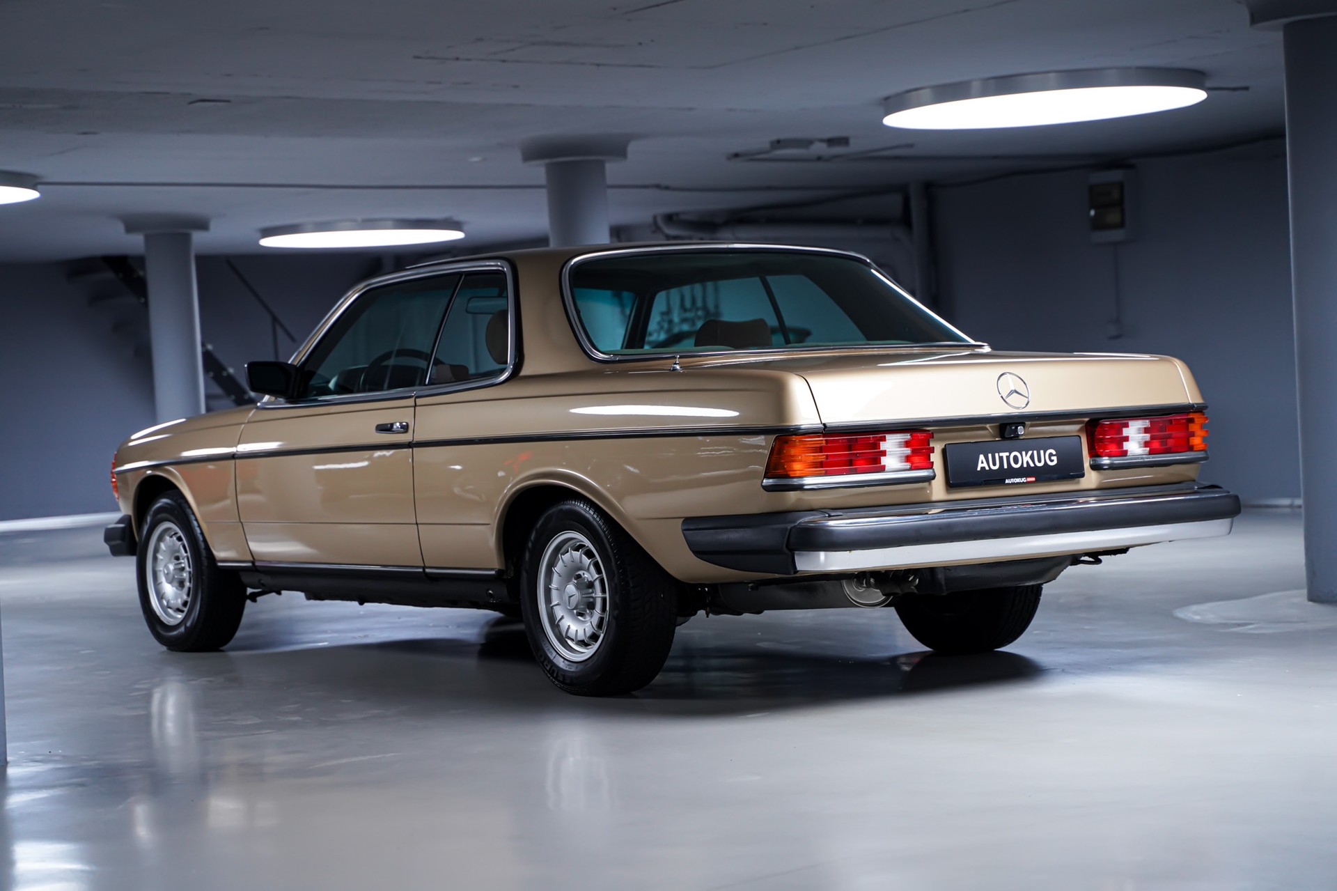 MERCEDES-BENZ 280 CE Automatic-image-6