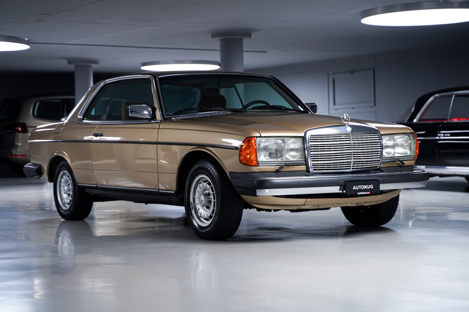 MERCEDES-BENZ 280 CE Automatic-showroom-element-2