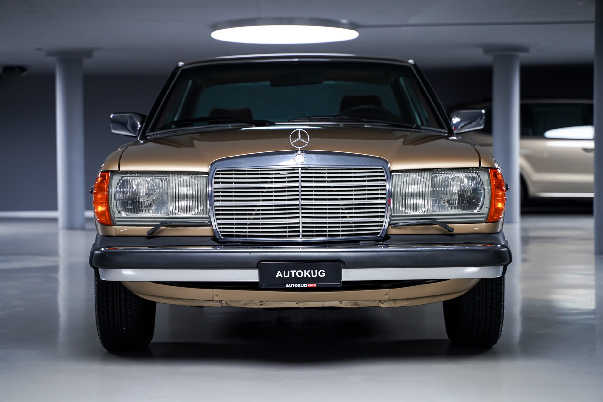 MERCEDES-BENZ 280 CE Automatic-showroom-element-1
