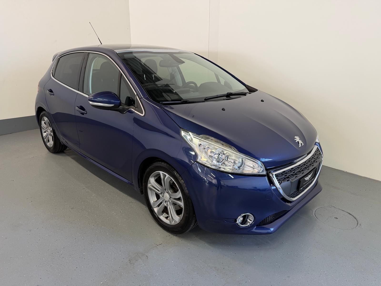 PEUGEOT 208 1.6 VTI Allure-showroom-element-1