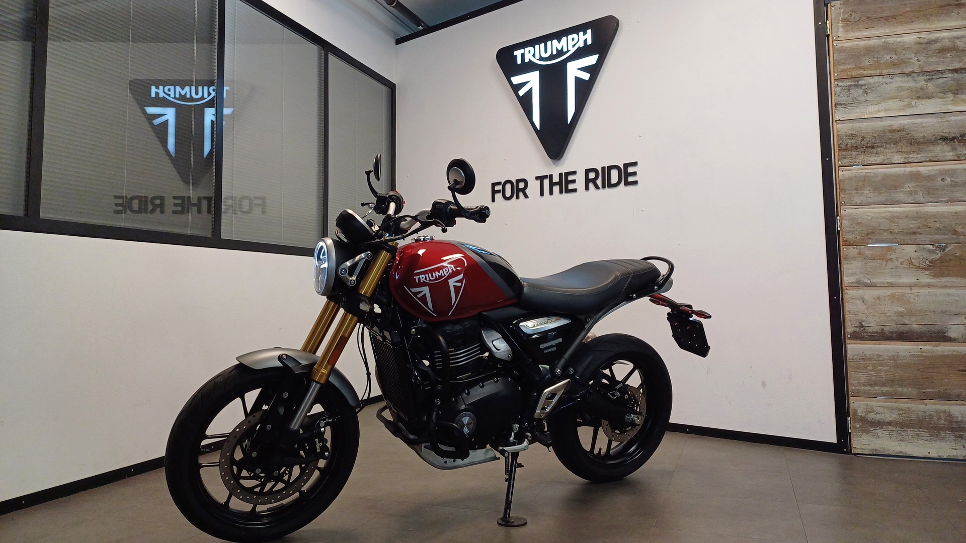 TRIUMPH Speed 400-image-1