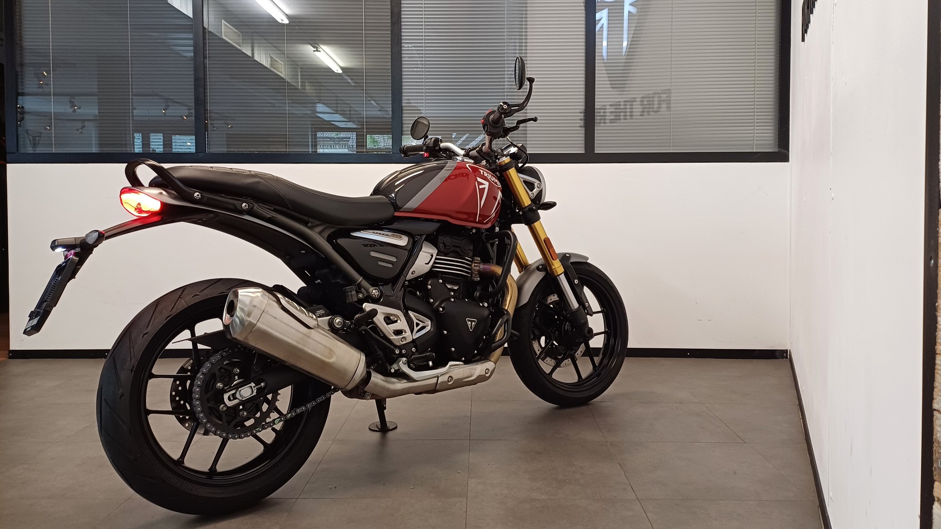 TRIUMPH Speed 400-image-4