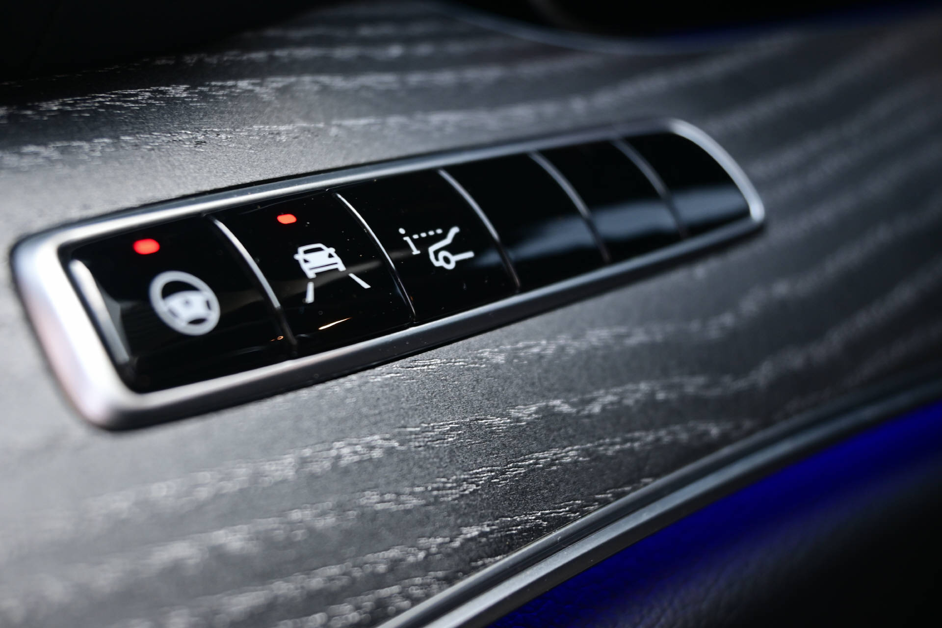 MERCEDES-BENZ CLS 450 AMG Line 4matic *CH-Auto*-image-9