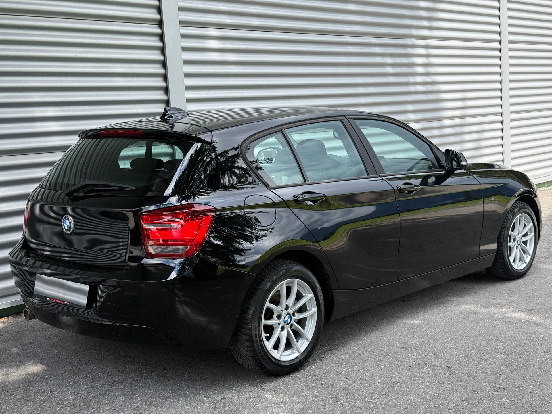 BMW 118d xDrive Sport Line-image-6