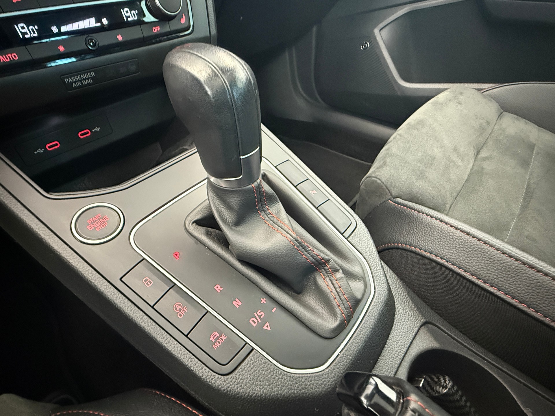 SEAT Ibiza 1.5 EcoTSI FR DSG Ab 295.- pro Monat Panoramadach-image-18