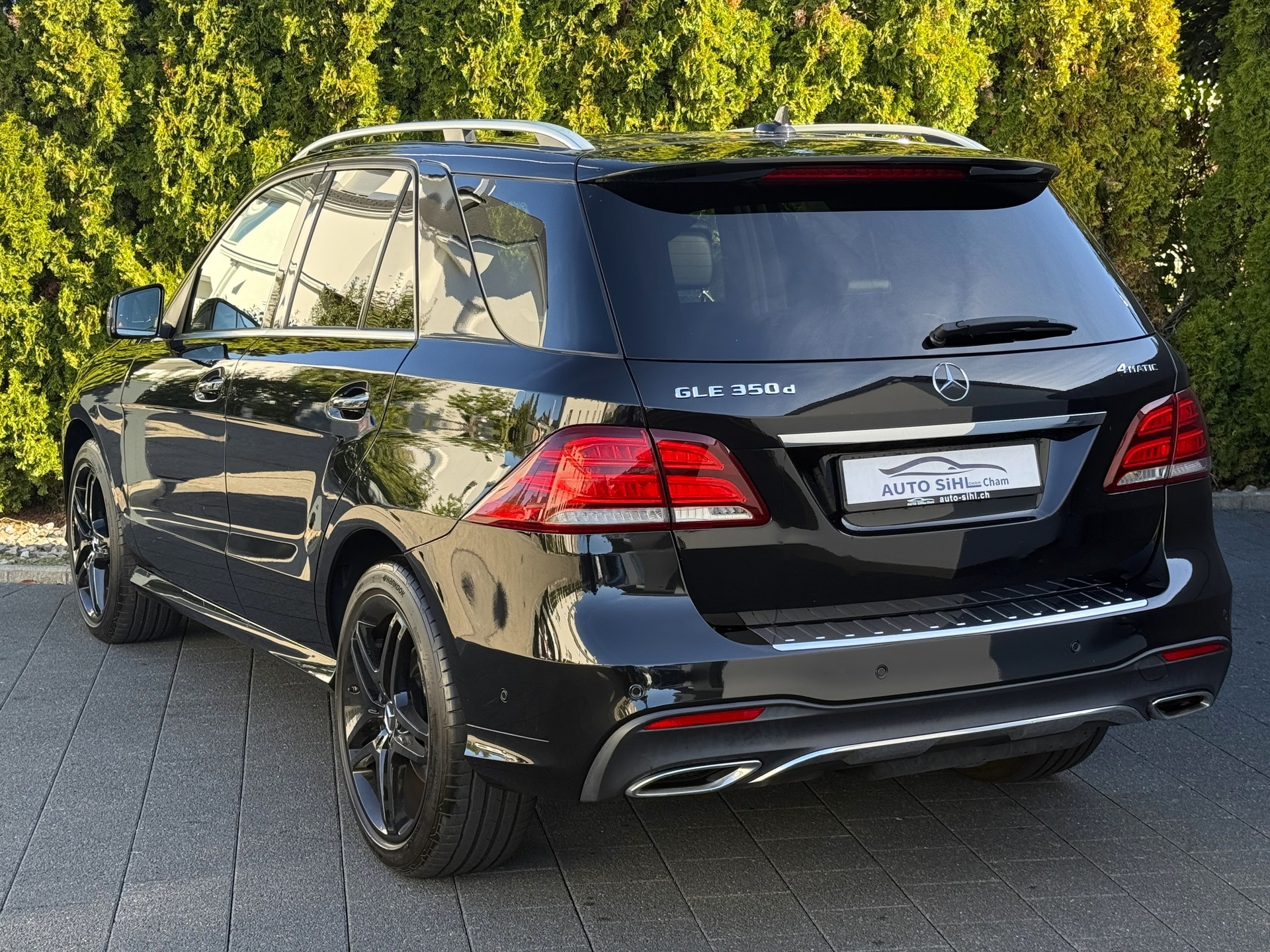 MERCEDES-BENZ GLE 350 d 4Matic 9G-Tronic / Gratis Service-image-11