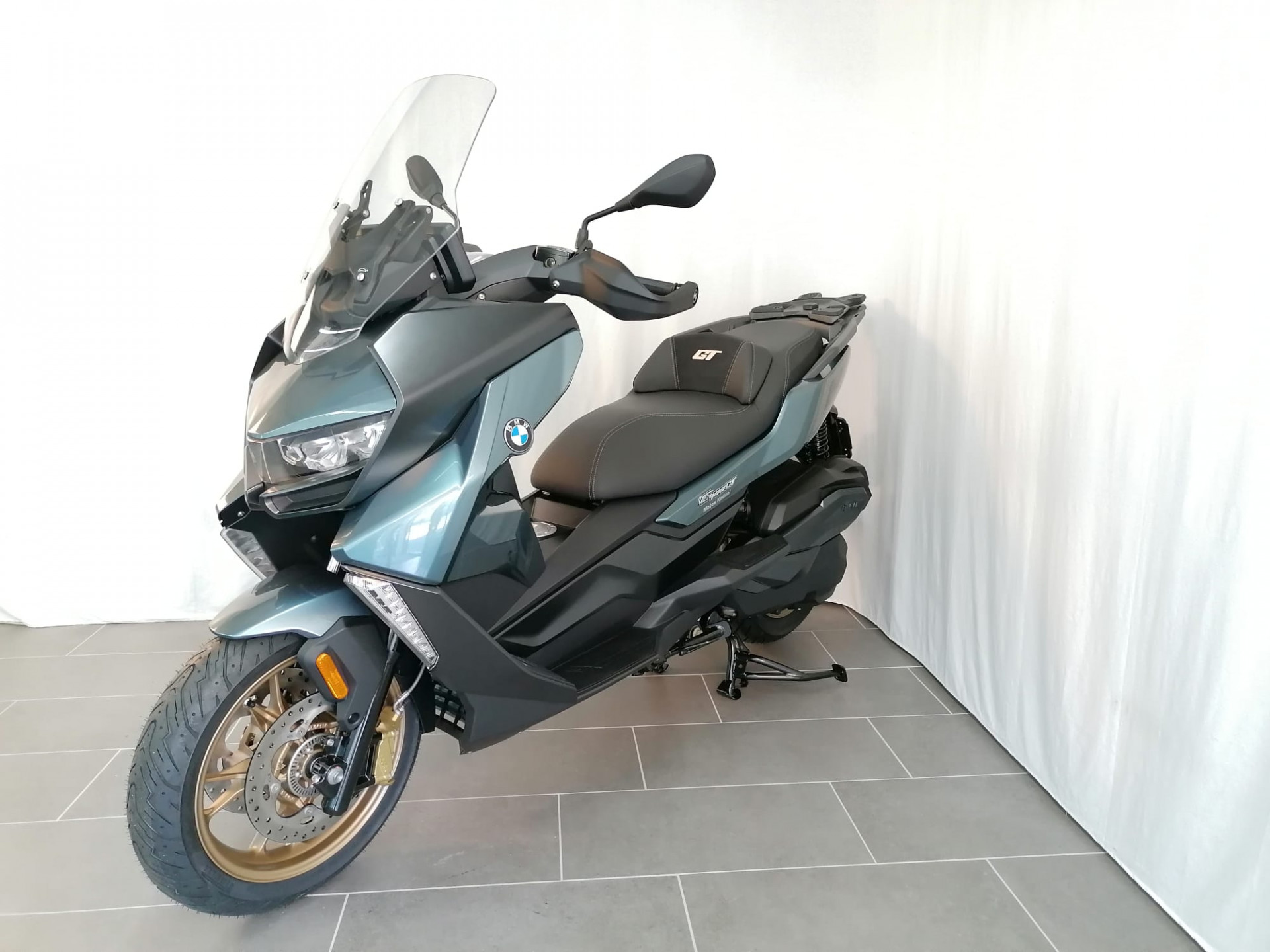 BMW C 400 GT Exclusive-showroom-element-2