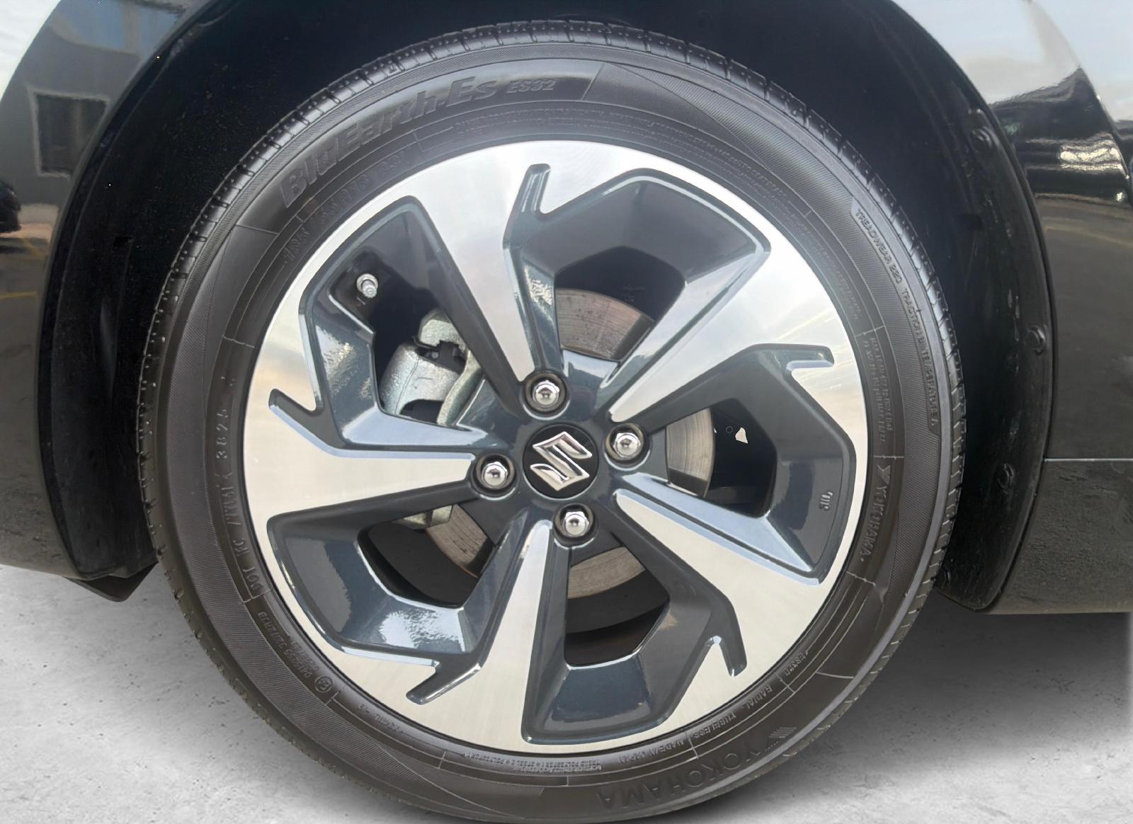 SUZUKI Swift 1.2 Sakura Top Hybrid-image-12