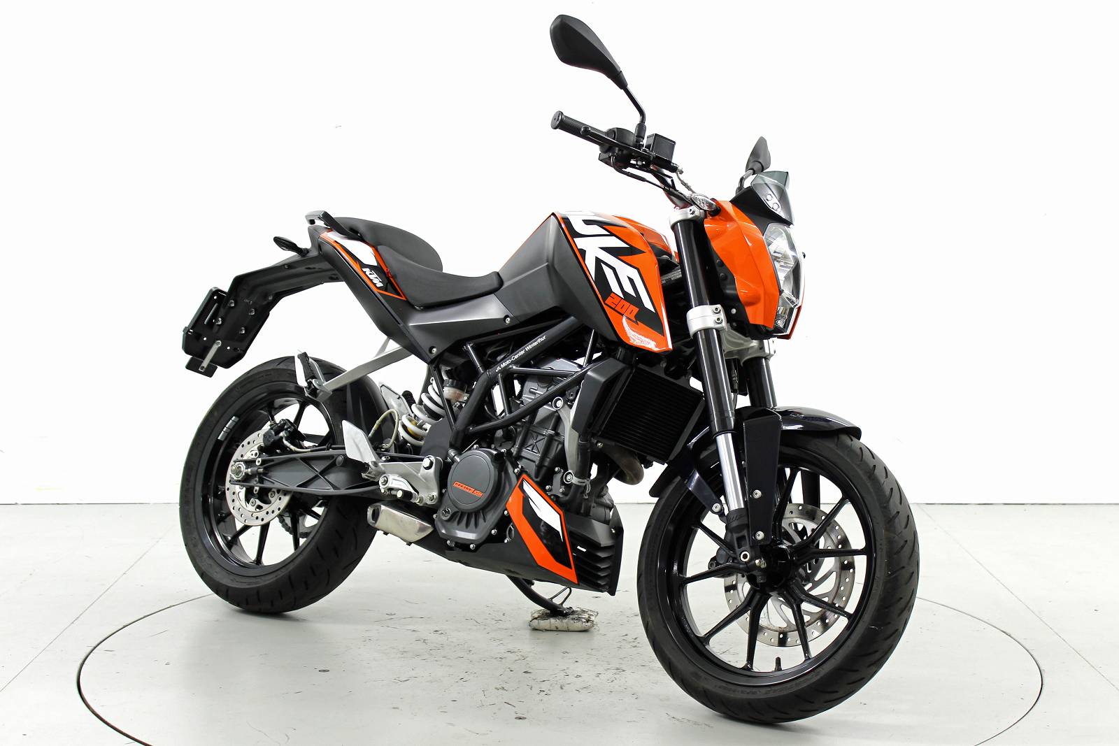 KTM 200 Duke-image-1