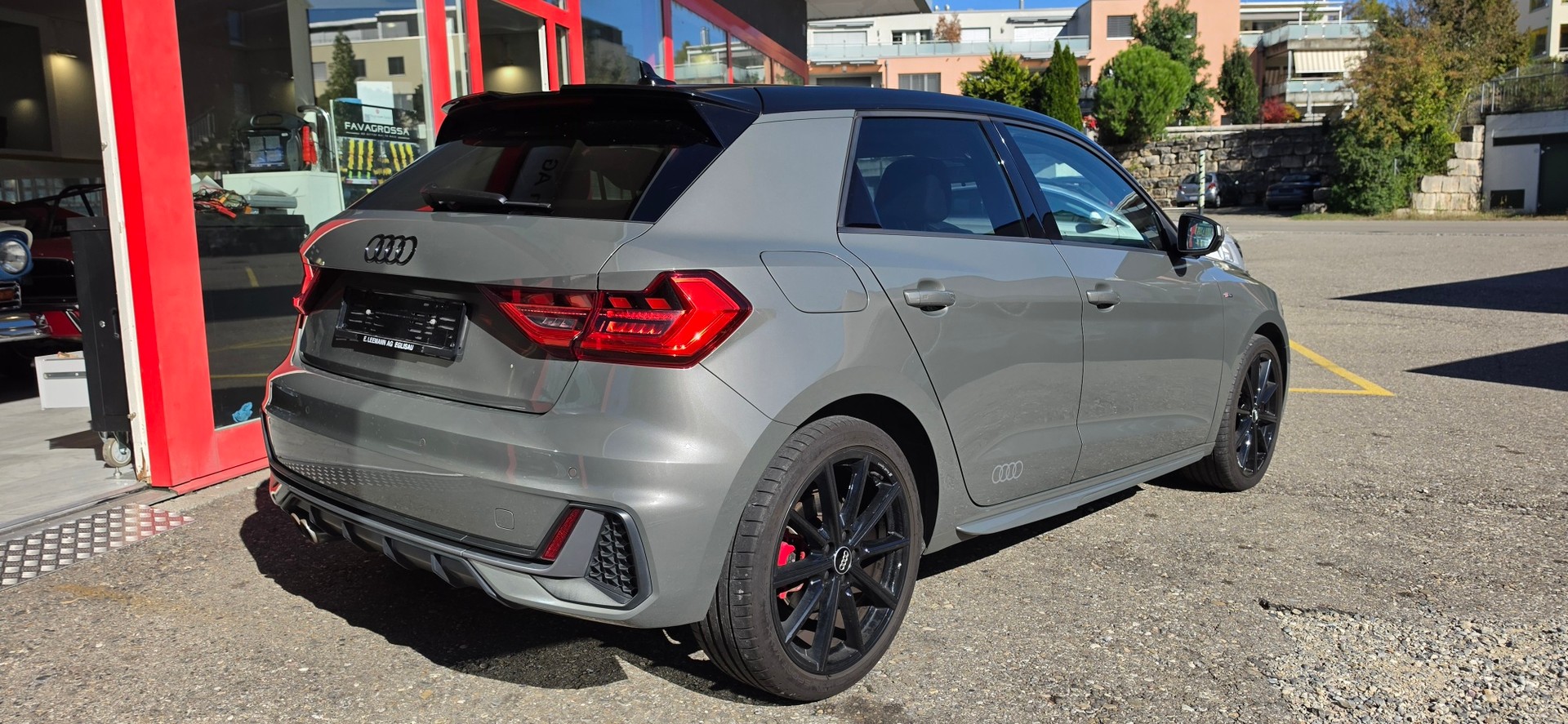 AUDI A1 Sportback 40 TFSI S Line S-tronic-showroom-element-2