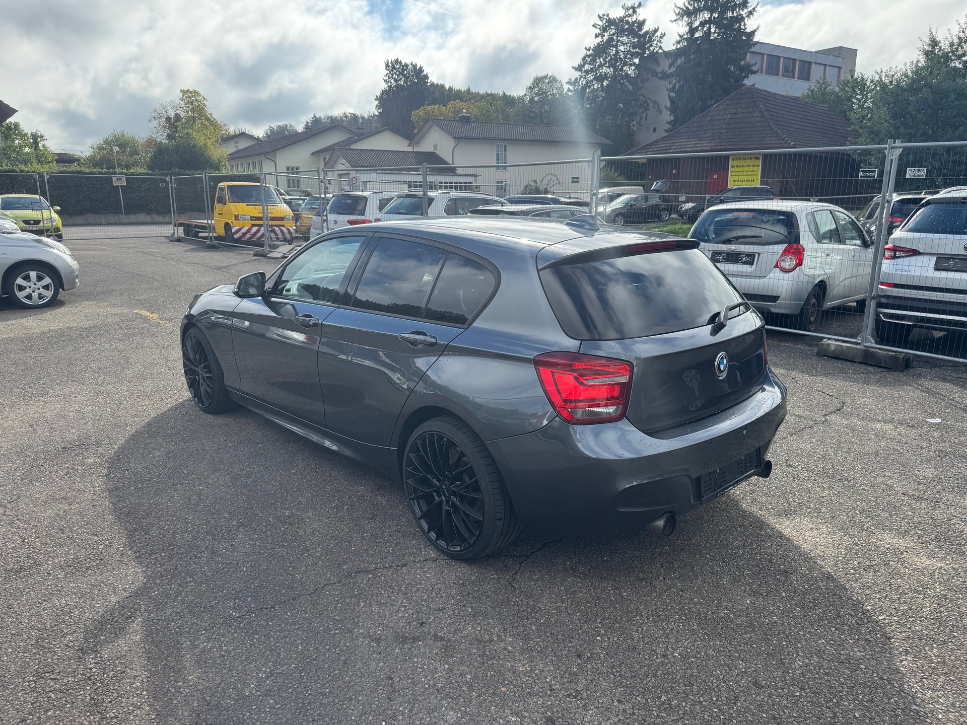 BMW M135i xDrive Steptronic-image-2