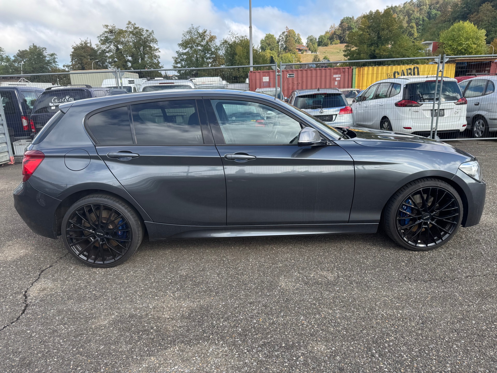 BMW M135i xDrive Steptronic-image-7