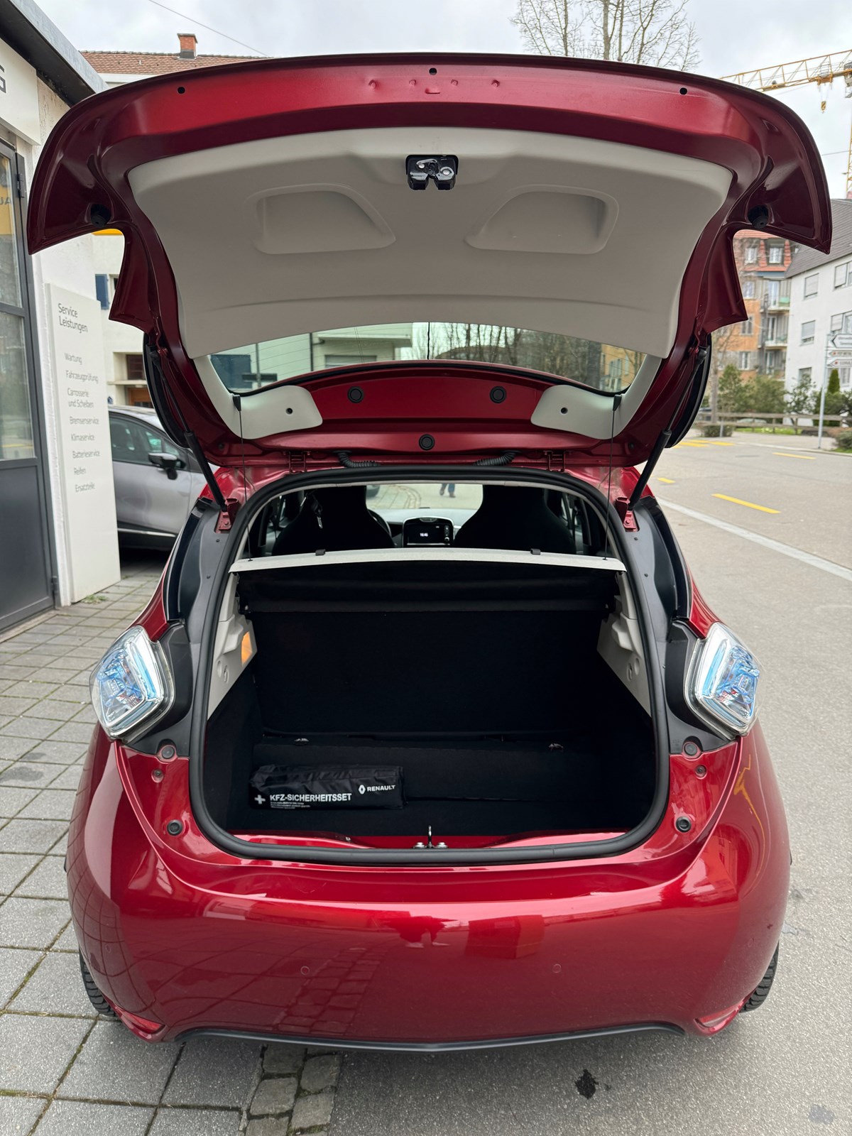 RENAULT Zoe Intens R90 (Batterie Miete)-image-10