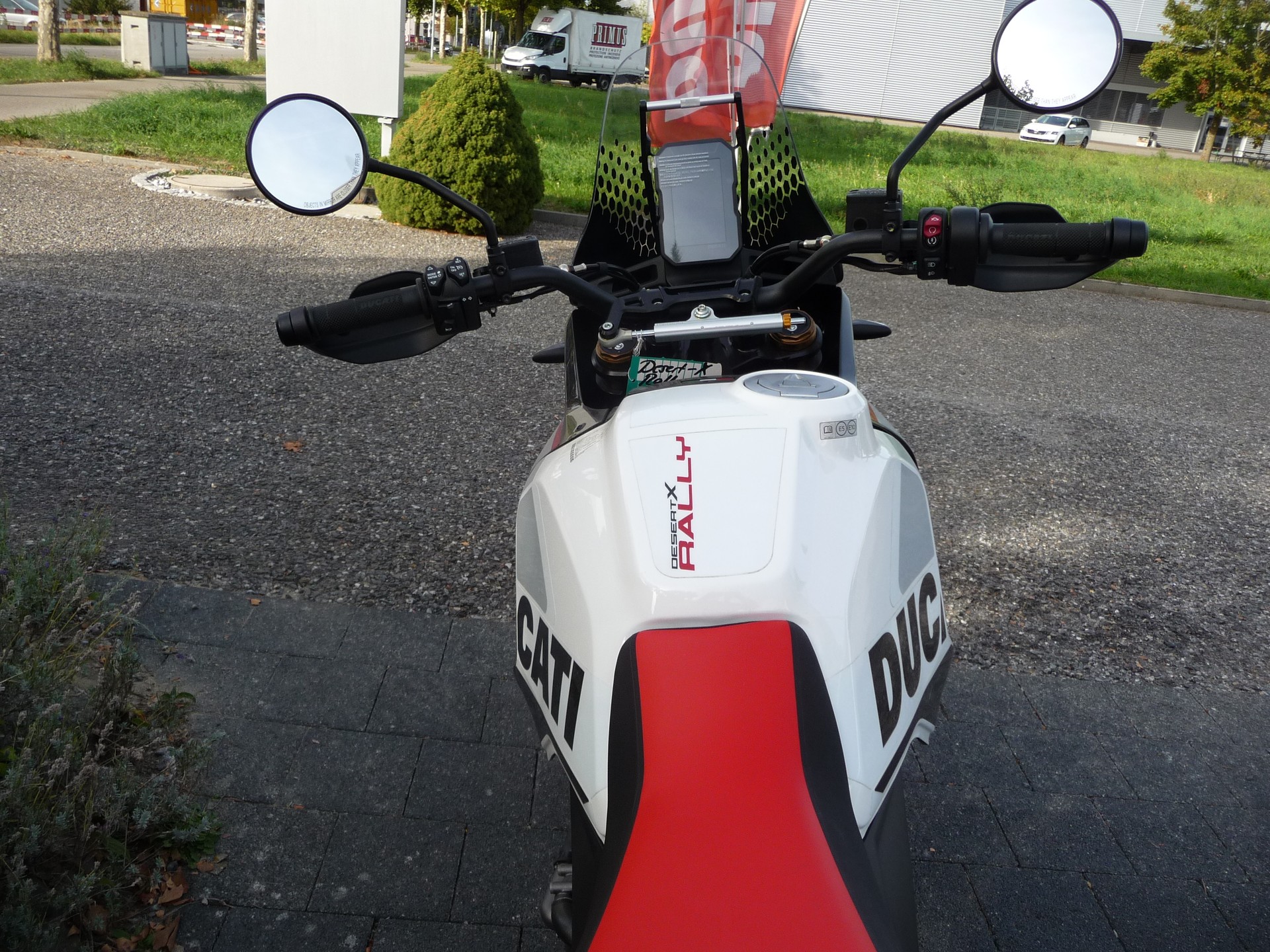 DUCATI Desert X Rally statt 22'990.- >> 19'900.--image-10